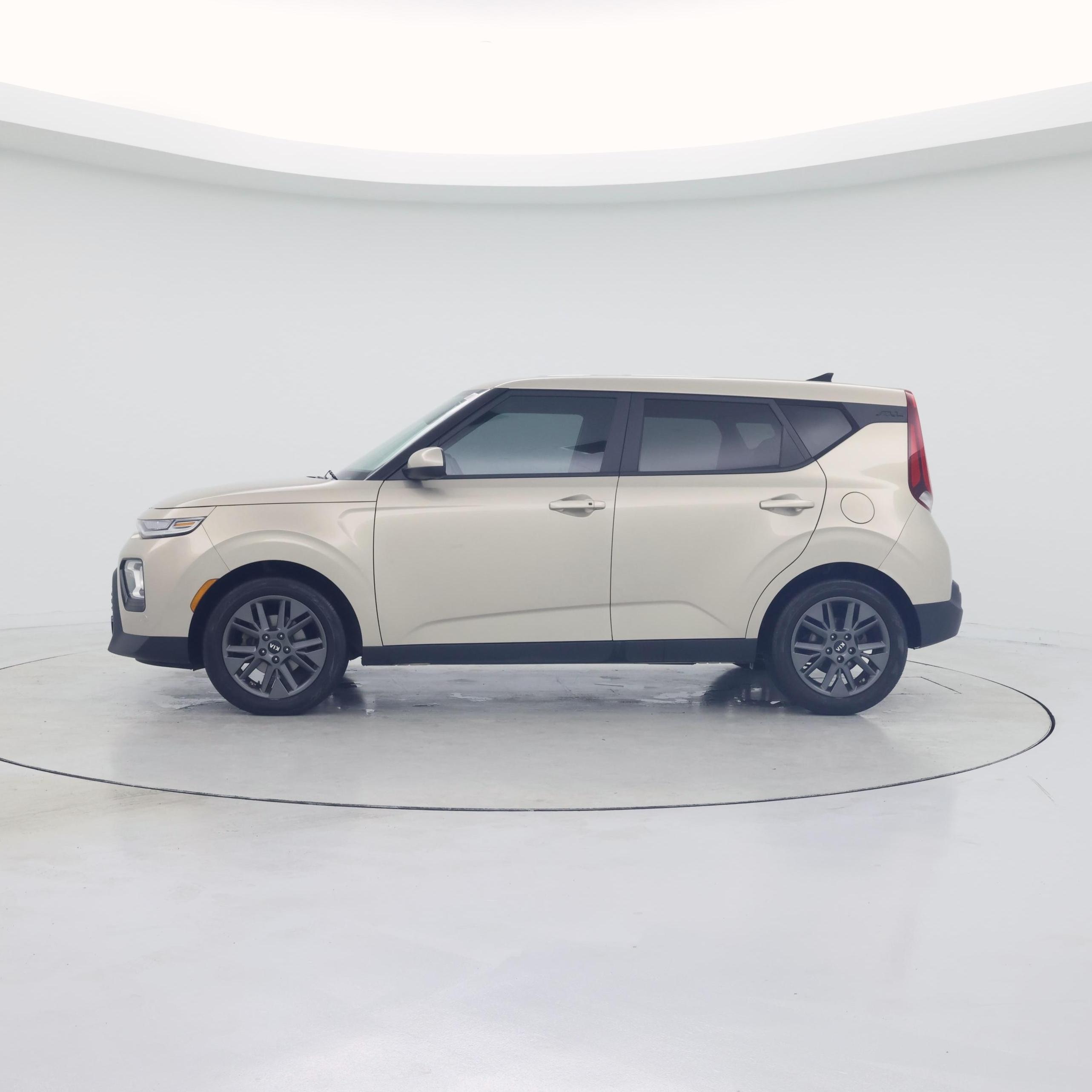 Thumbnail: 2020 Kia Soul - 3