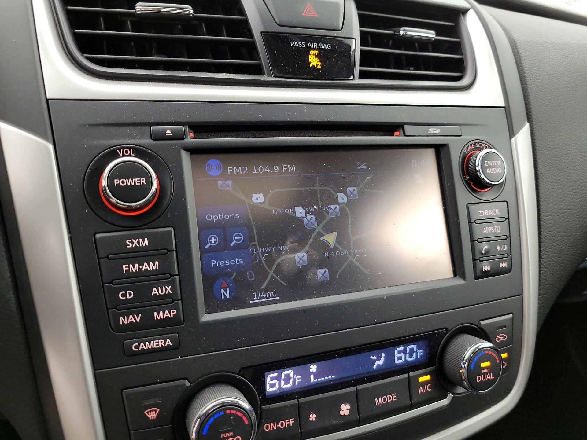Thumbnail: 2016 Nissan Altima - 14