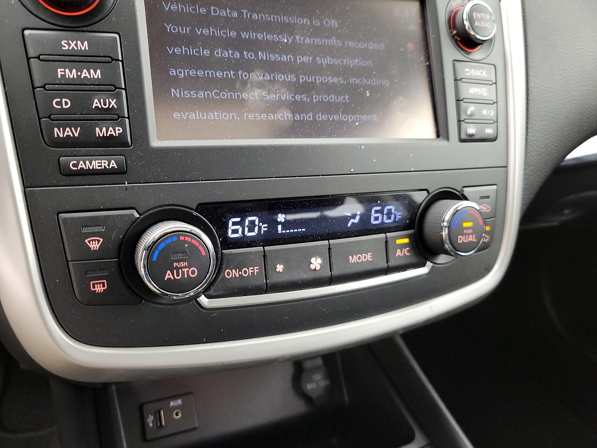 Thumbnail: 2016 Nissan Altima - 17