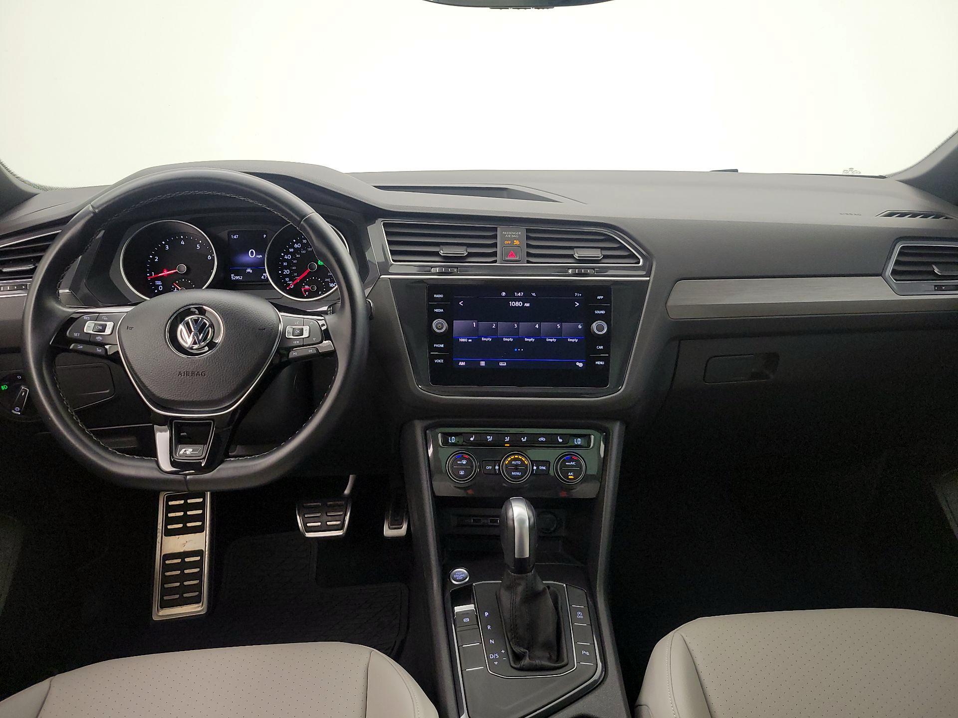 Thumbnail: 2020 Volkswagen Tiguan - 9
