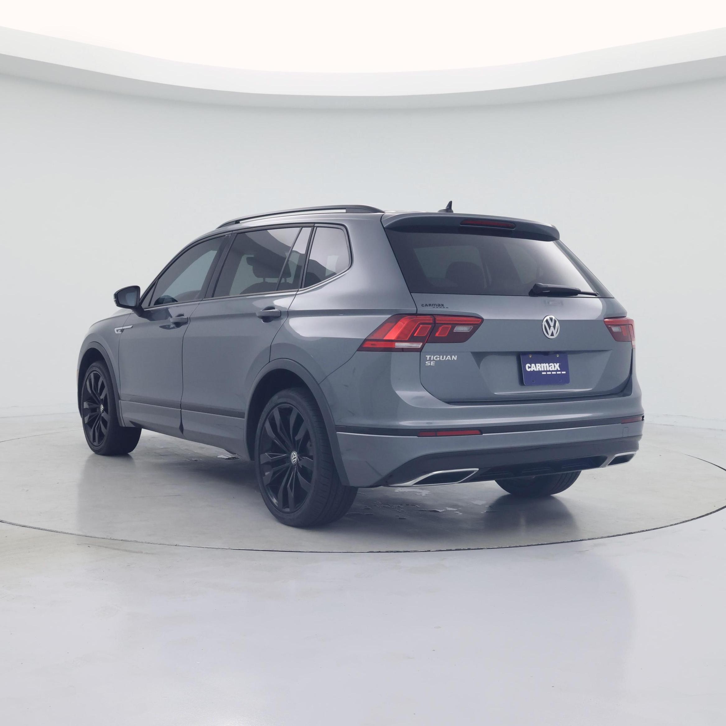 Thumbnail: 2020 Volkswagen Tiguan - 2