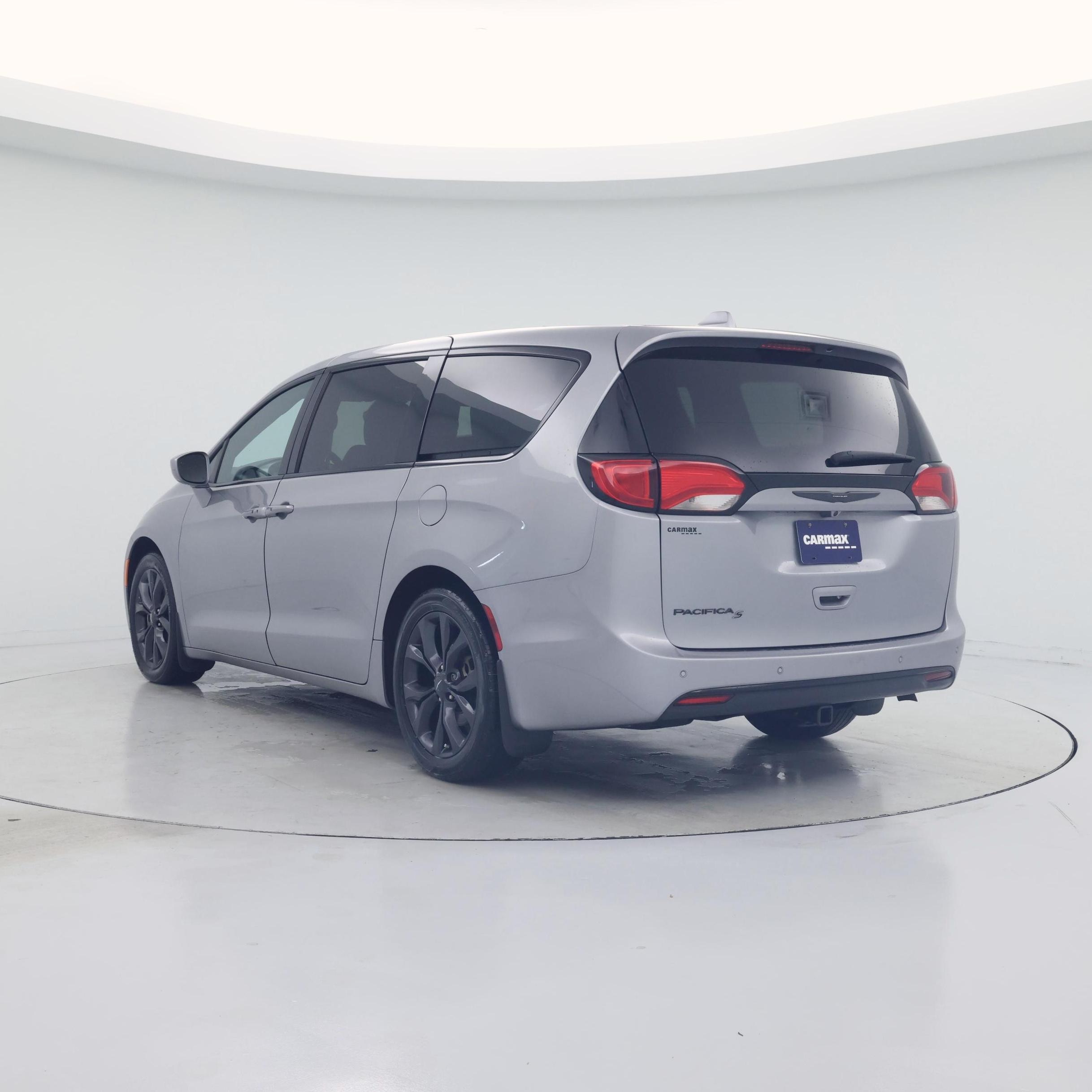 Thumbnail: 2020 Chrysler Pacifica - 2