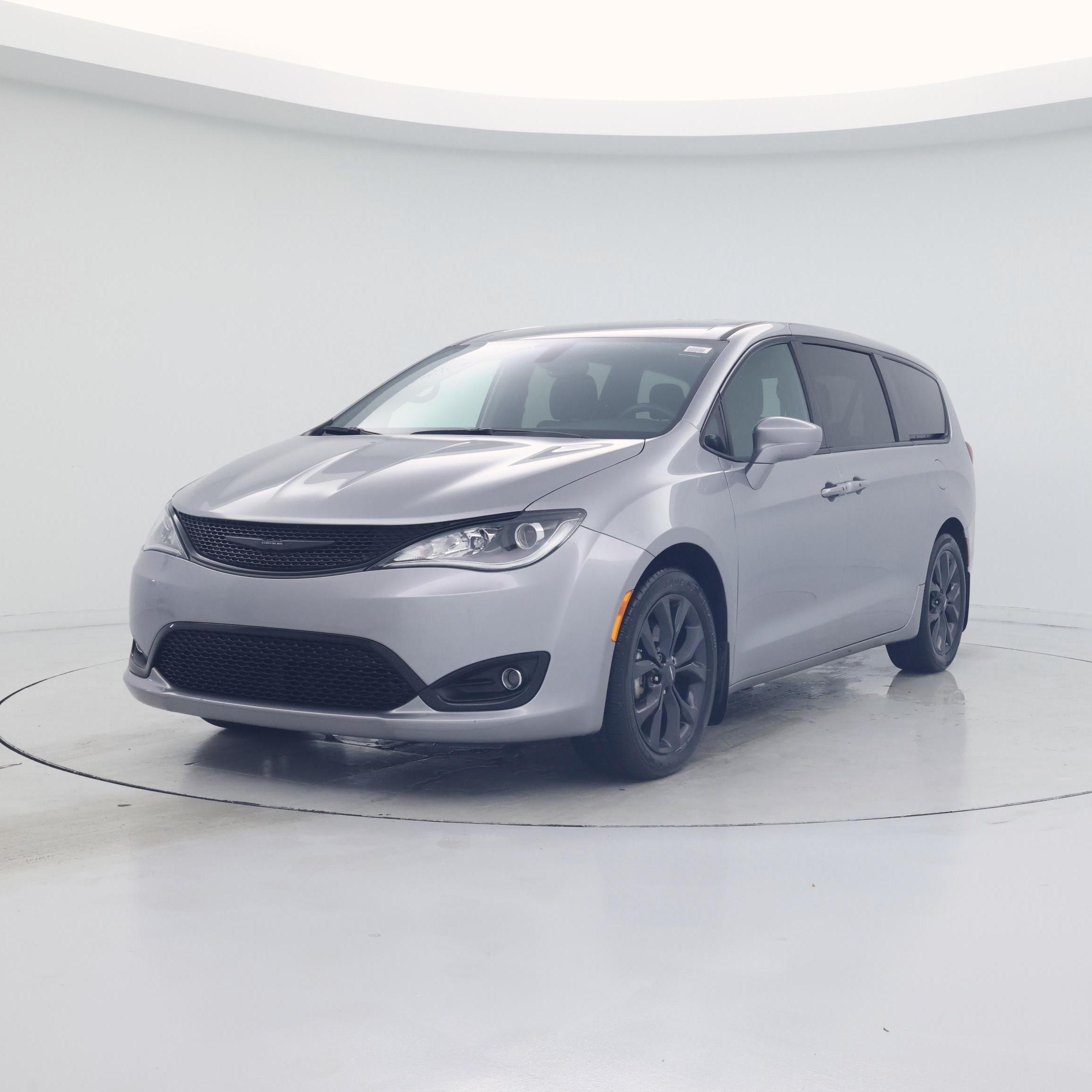 Thumbnail: 2020 Chrysler Pacifica - 4