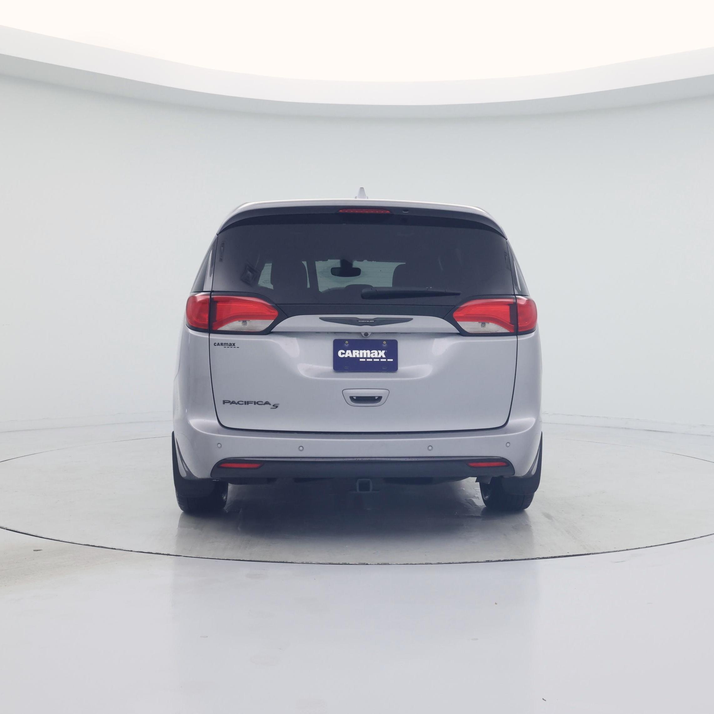 Thumbnail: 2020 Chrysler Pacifica - 6