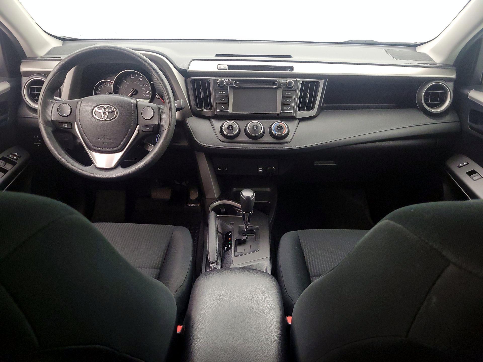 Thumbnail: 2016 Toyota RAV4 - 9