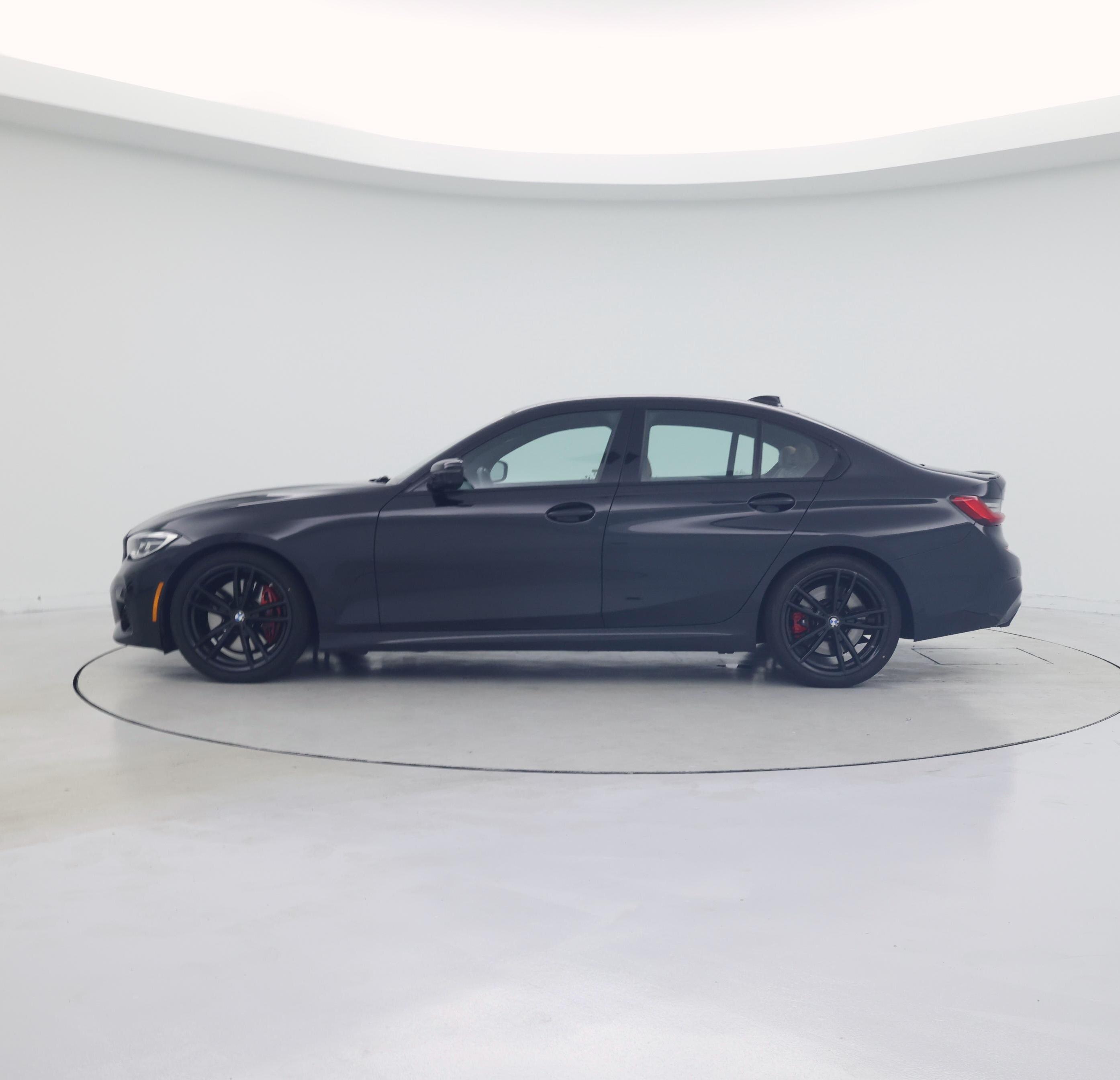 Thumbnail: 2021 BMW 3 Series - 3