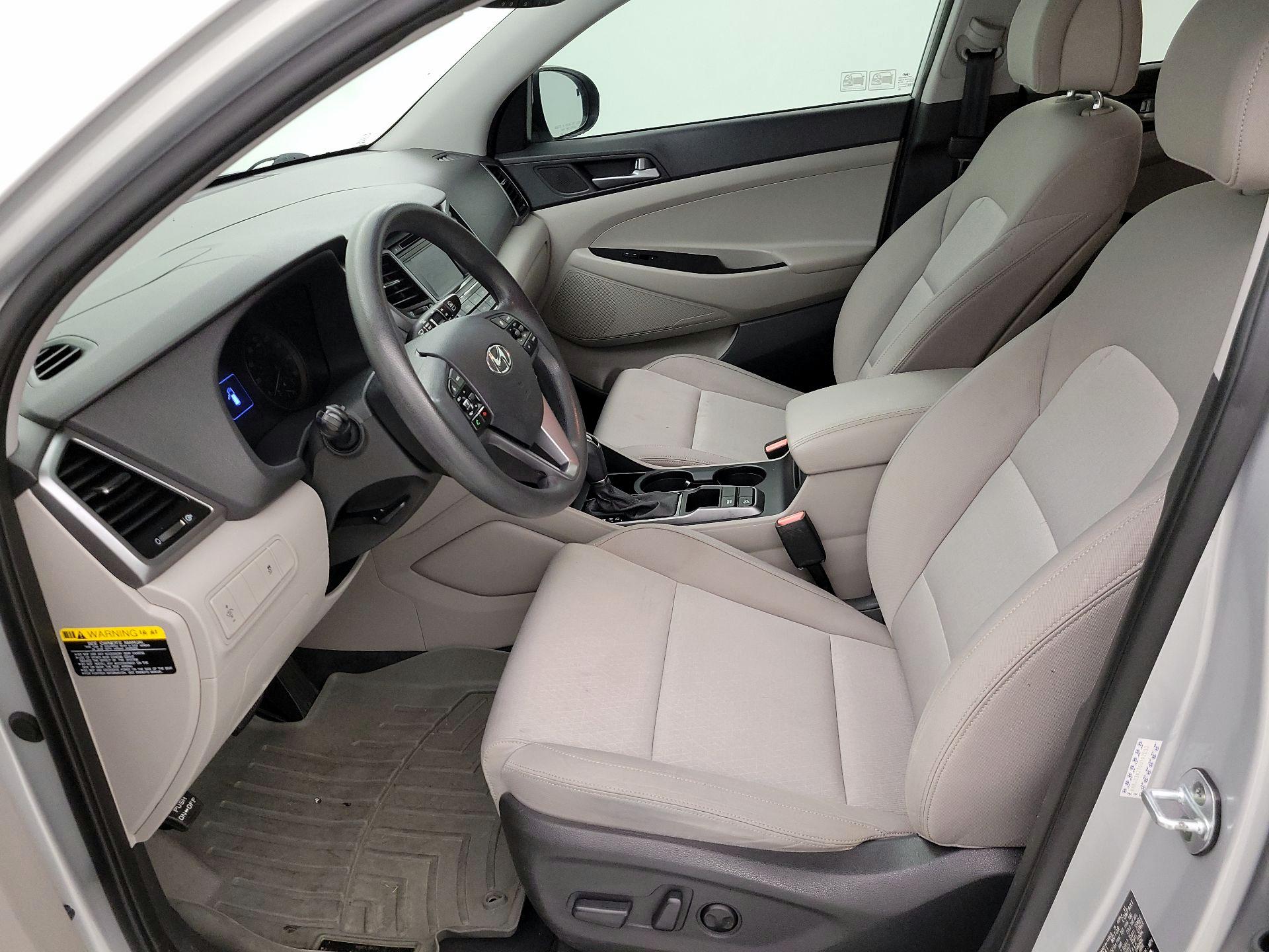 Thumbnail: 2016 Hyundai Tucson - 11