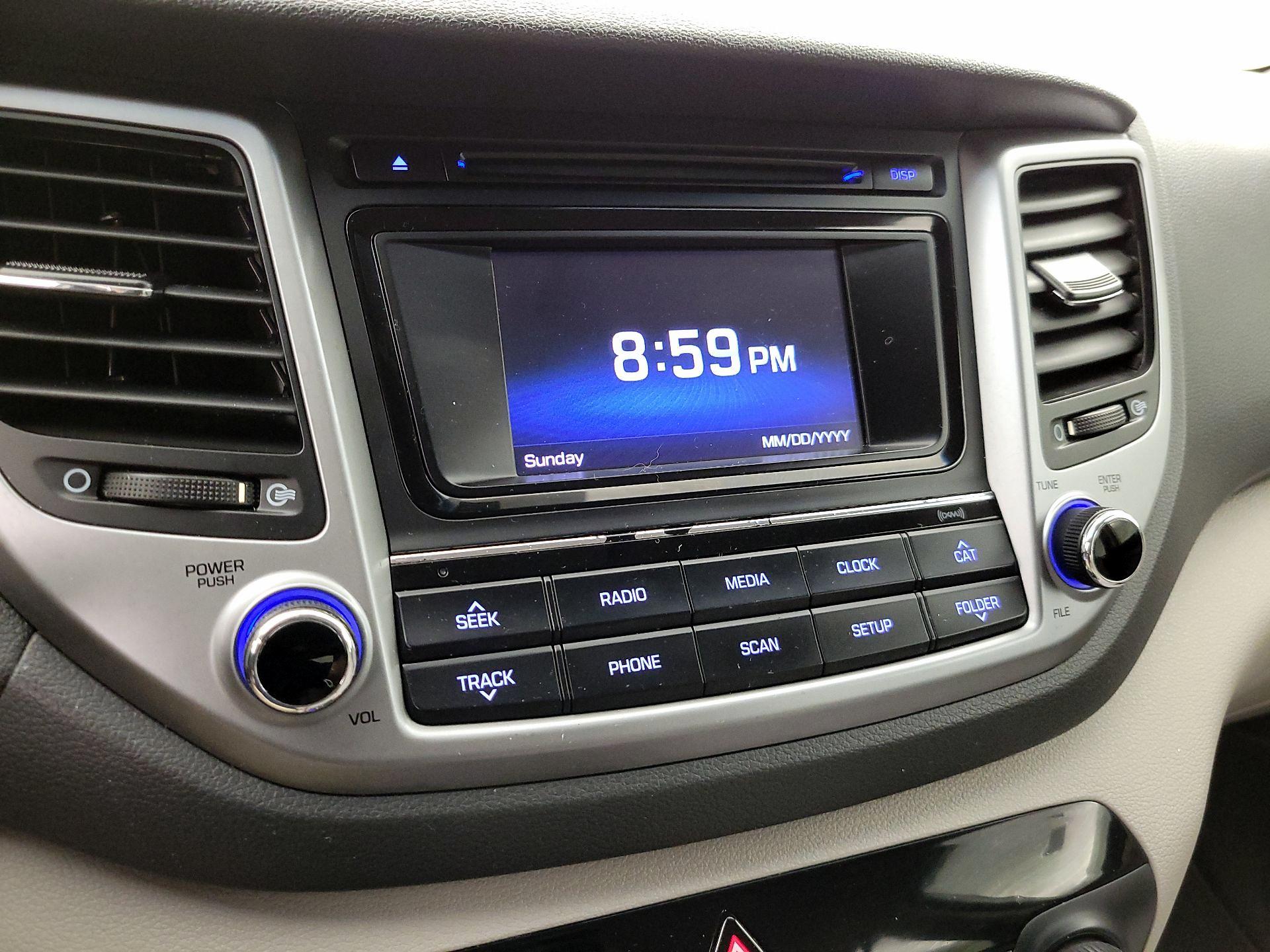 Thumbnail: 2016 Hyundai Tucson - 15