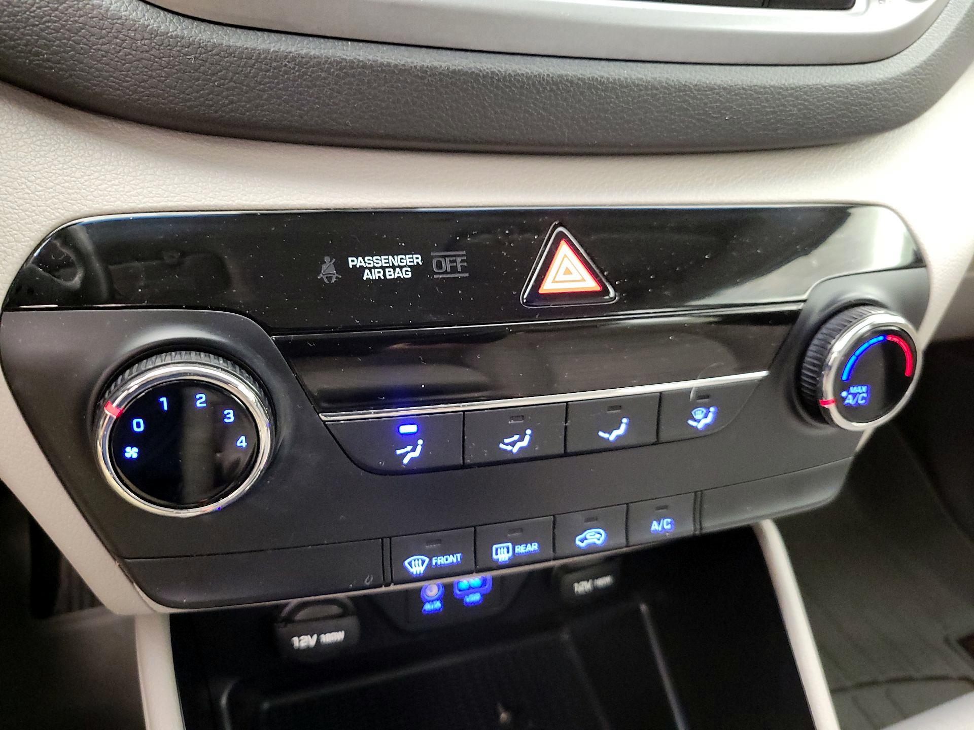 Thumbnail: 2016 Hyundai Tucson - 16