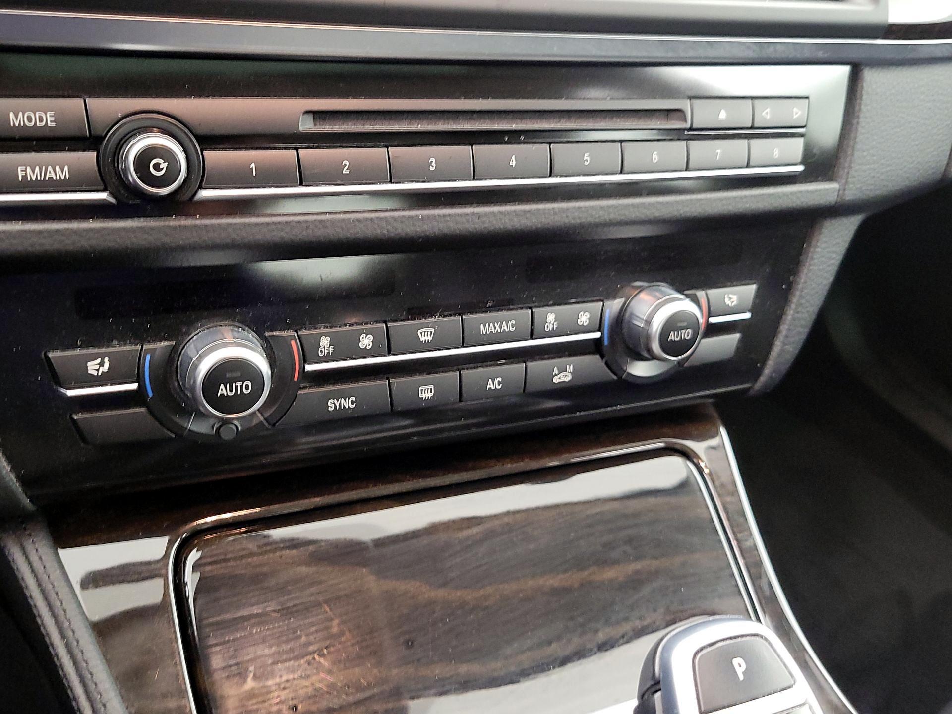 Thumbnail: 2016 BMW 5 Series - 17