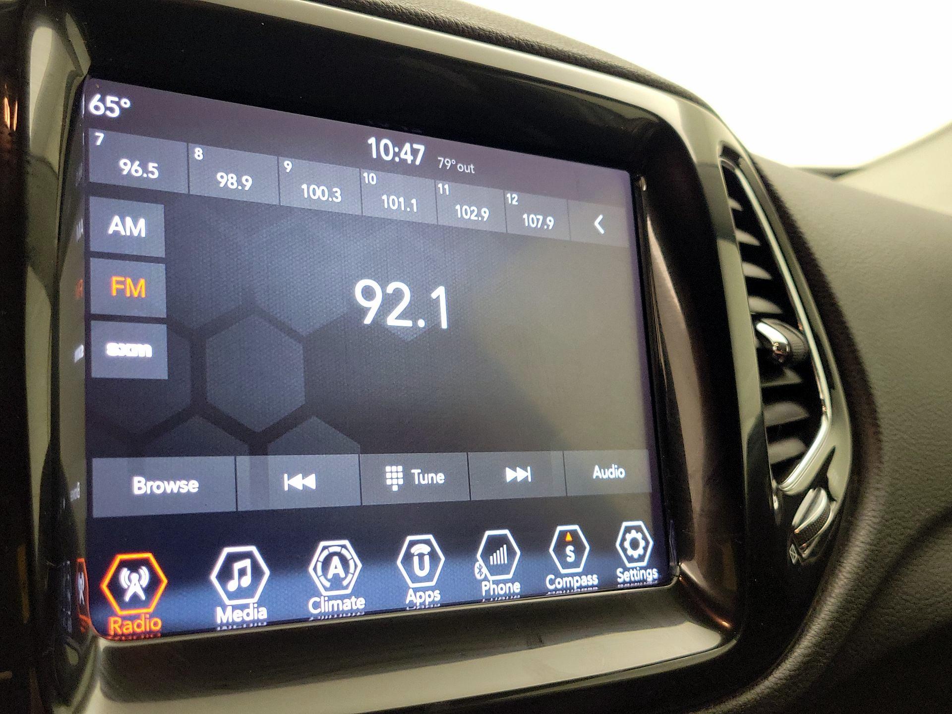 Thumbnail: 2017 Jeep Compass - 15