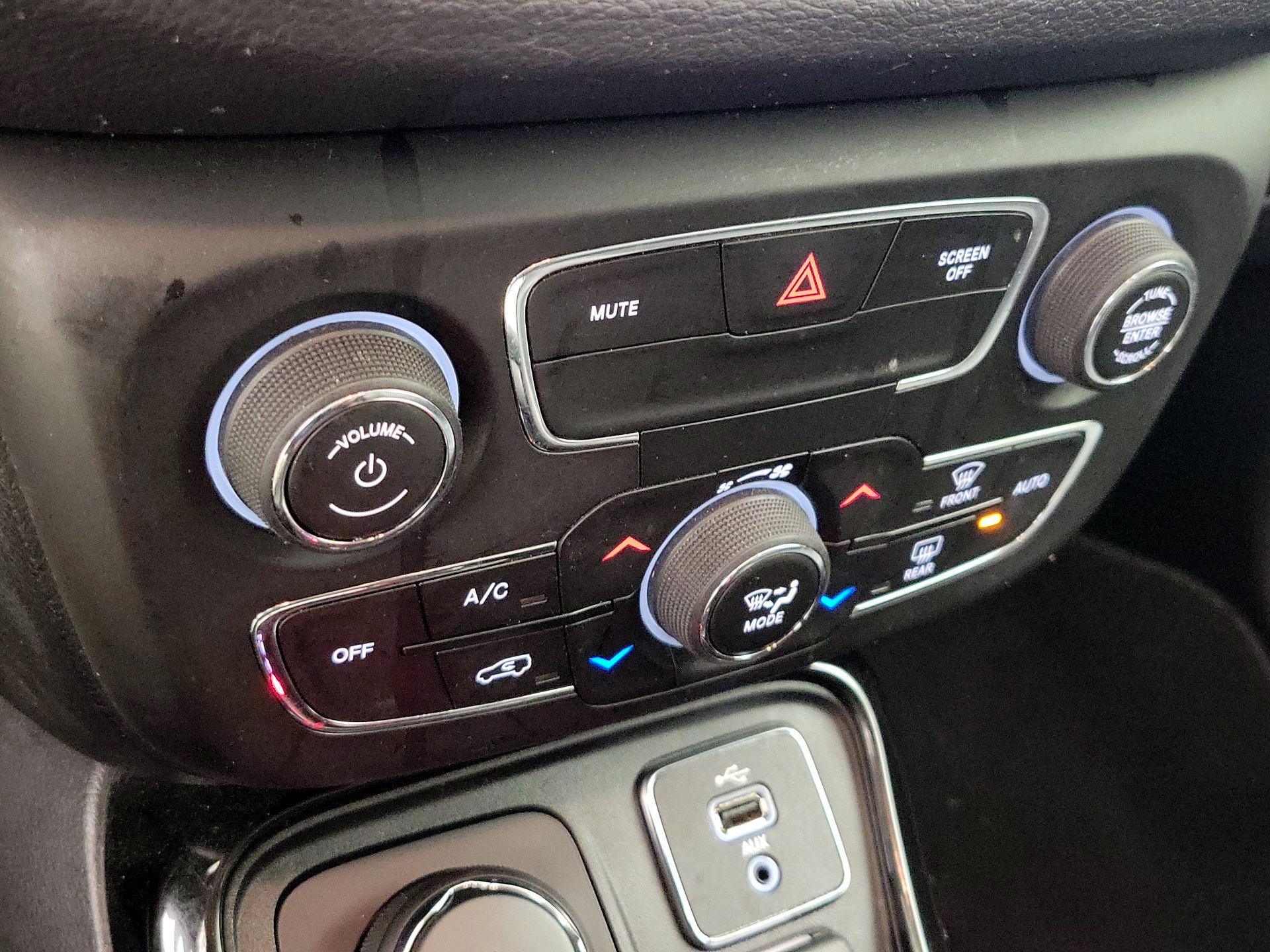 Thumbnail: 2017 Jeep Compass - 16