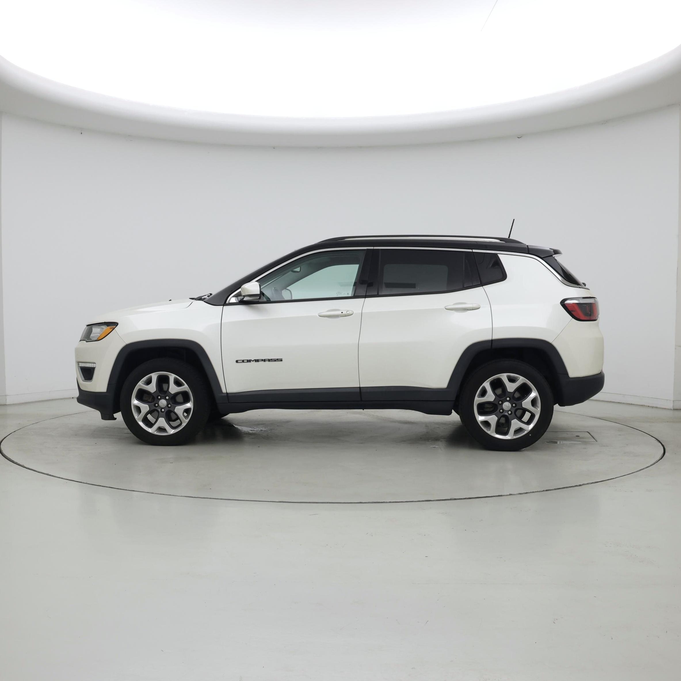 Thumbnail: 2017 Jeep Compass - 3