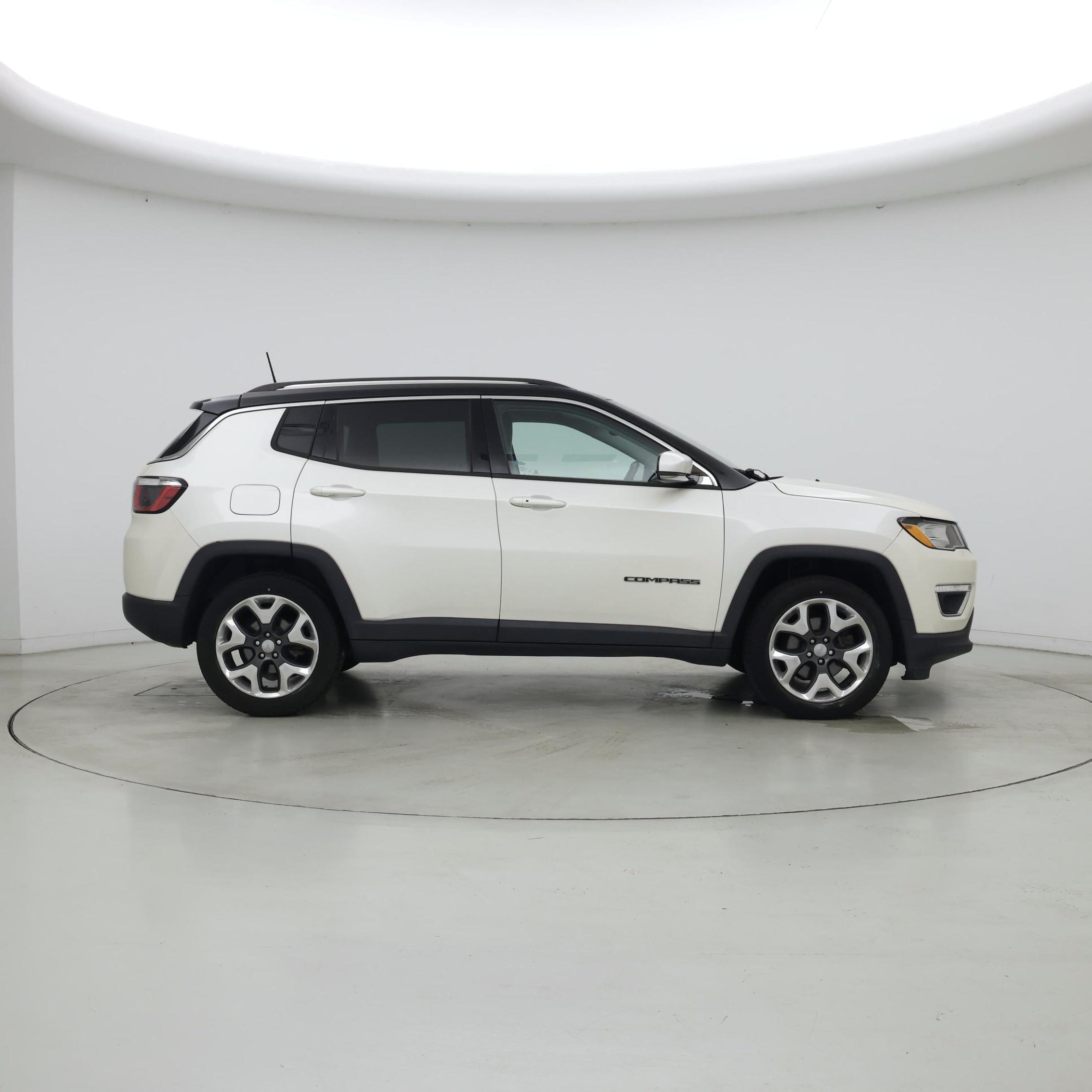 Thumbnail: 2017 Jeep Compass - 7