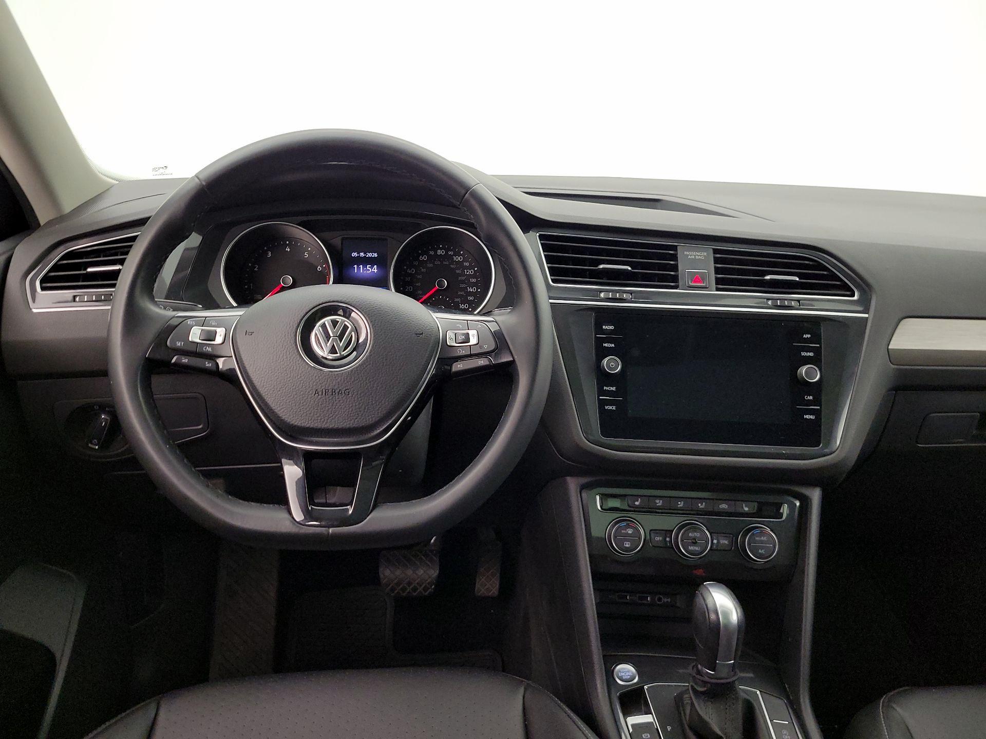 Thumbnail: 2018 Volkswagen Tiguan - 10