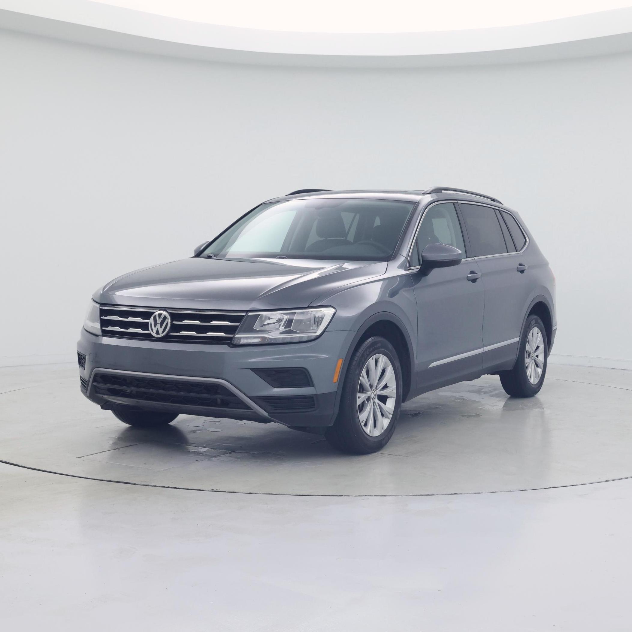 Thumbnail: 2018 Volkswagen Tiguan - 4