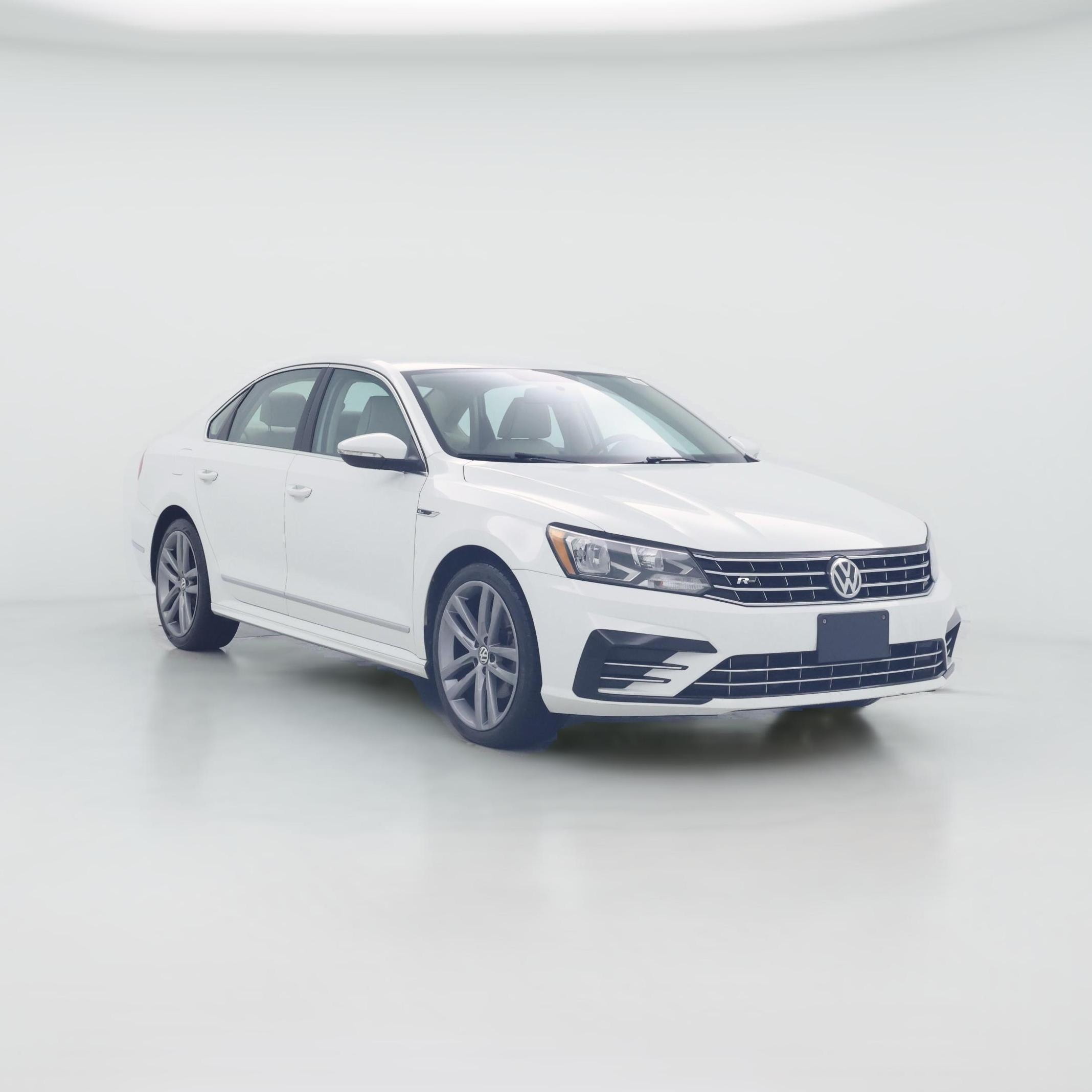 Thumbnail: 2017 Volkswagen Passat - 1