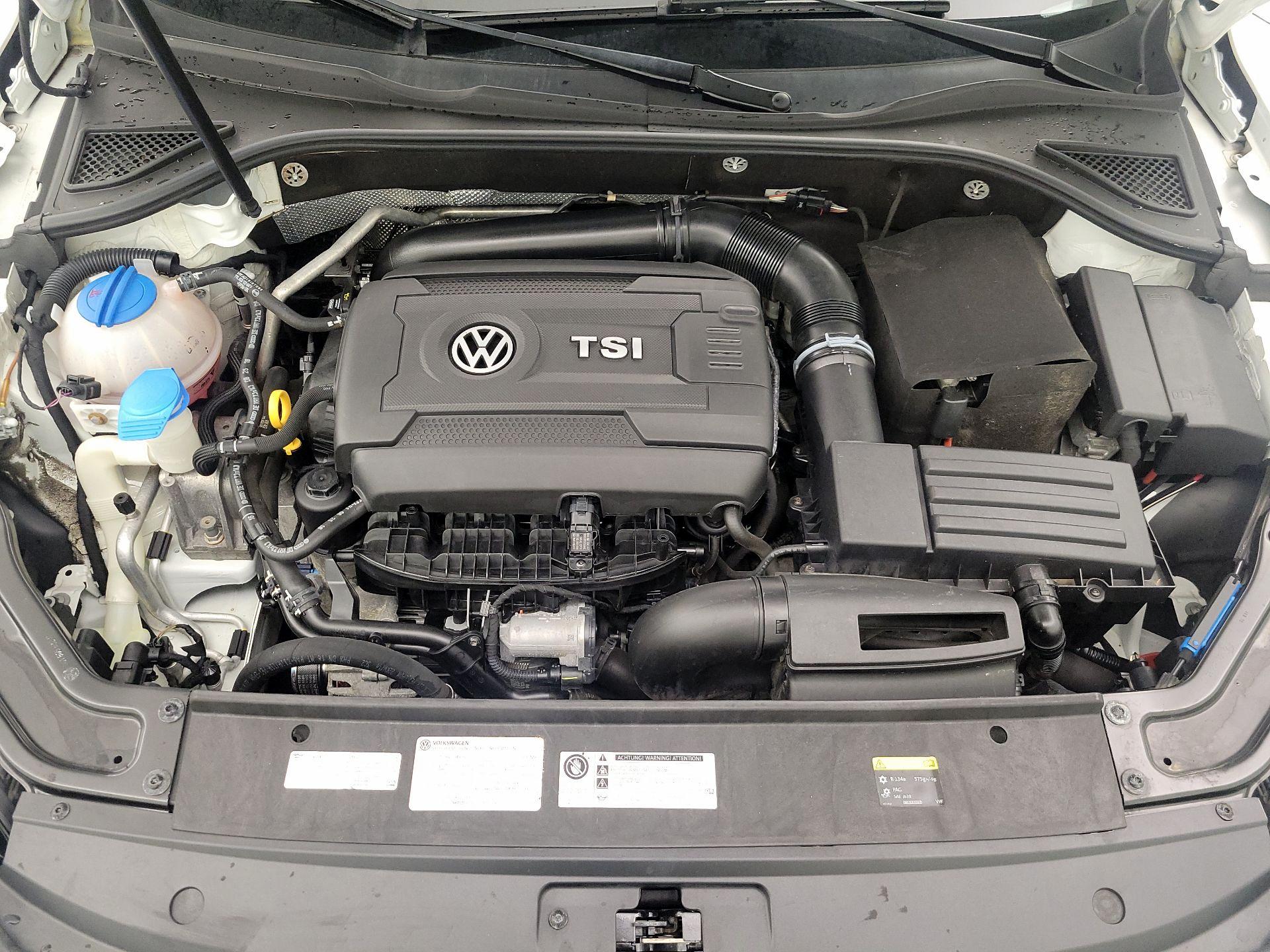 Thumbnail: 2017 Volkswagen Passat - 20