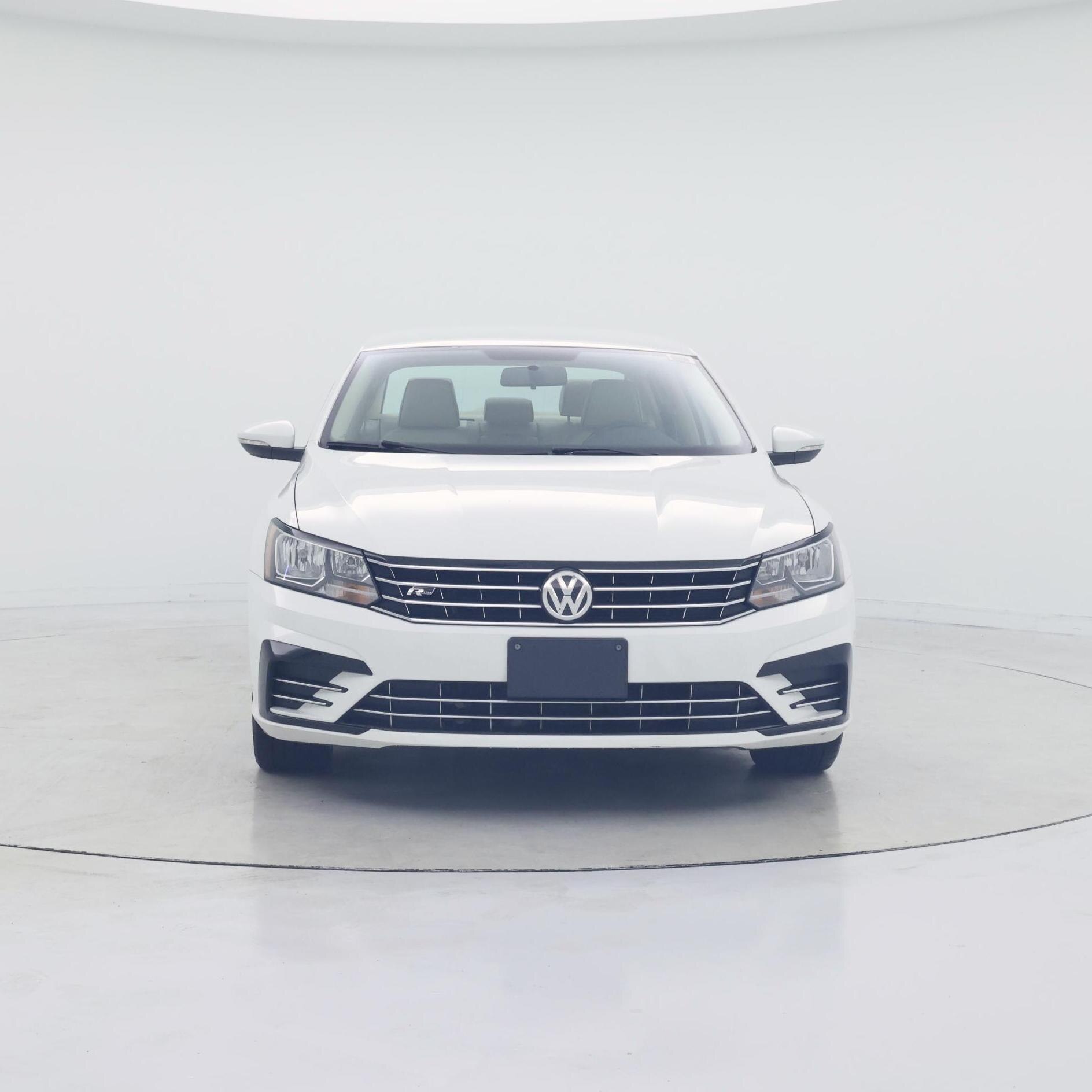 Thumbnail: 2017 Volkswagen Passat - 5