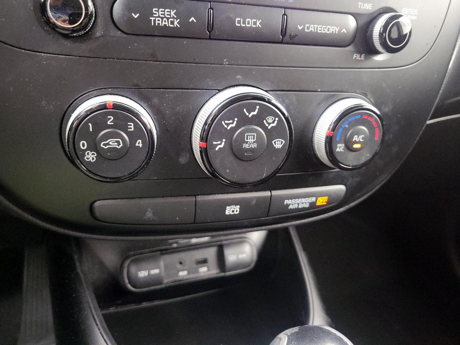 Thumbnail: 2014 Kia Soul - 16