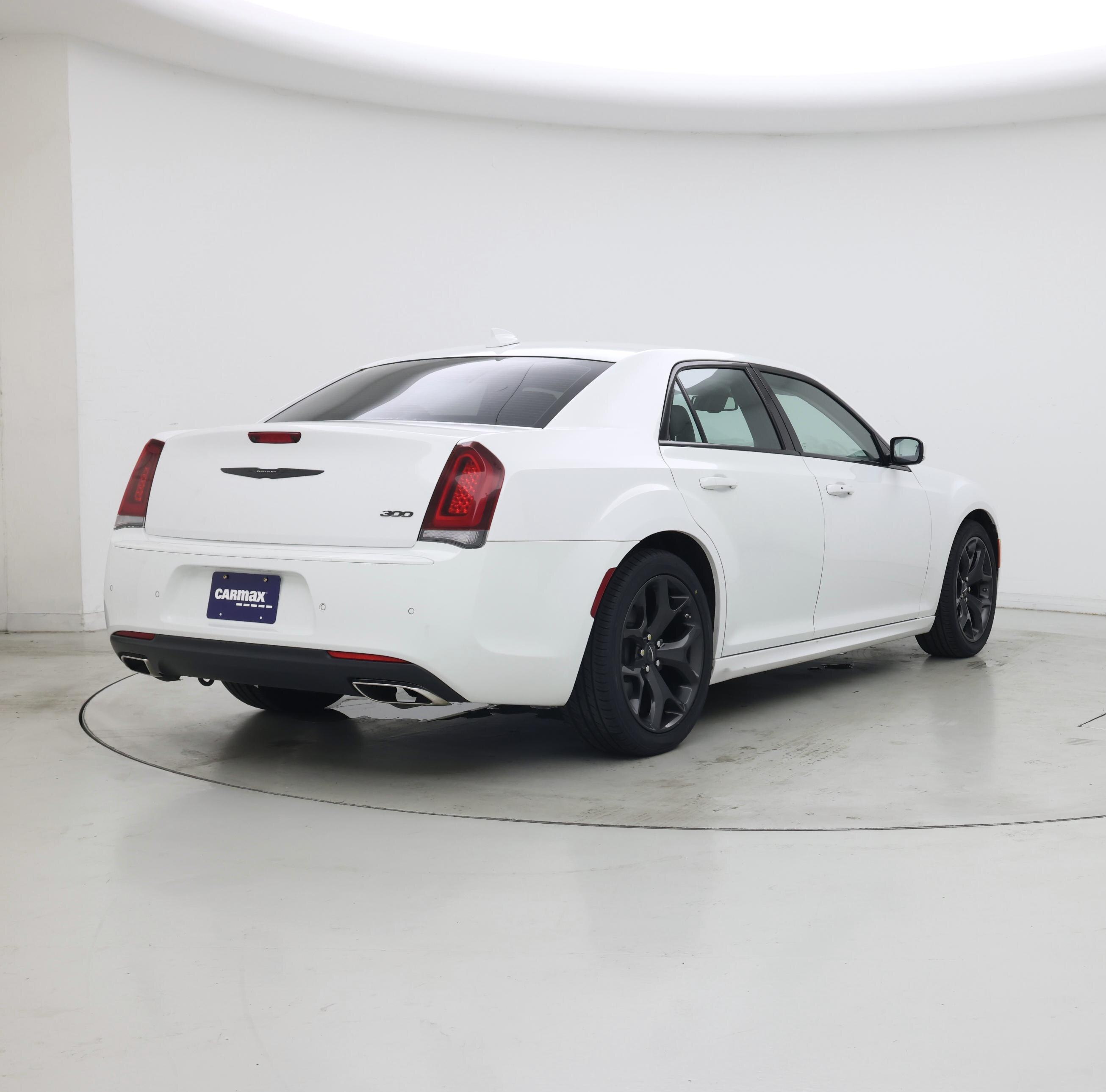 Thumbnail: 2023 Chrysler 300 - 8