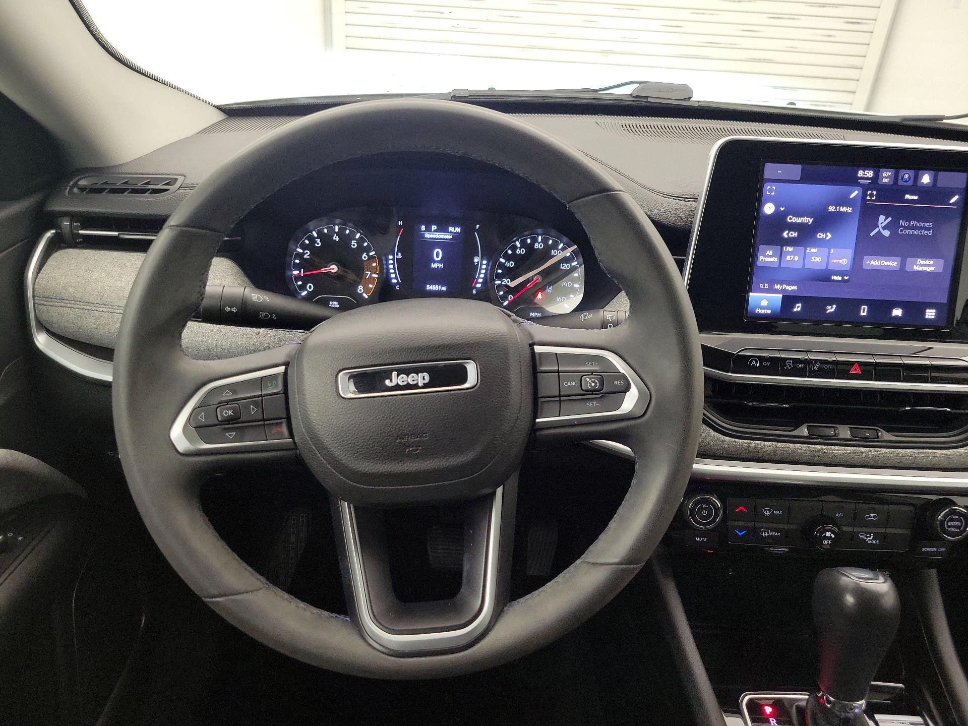 Thumbnail: 2022 Jeep Compass - 10