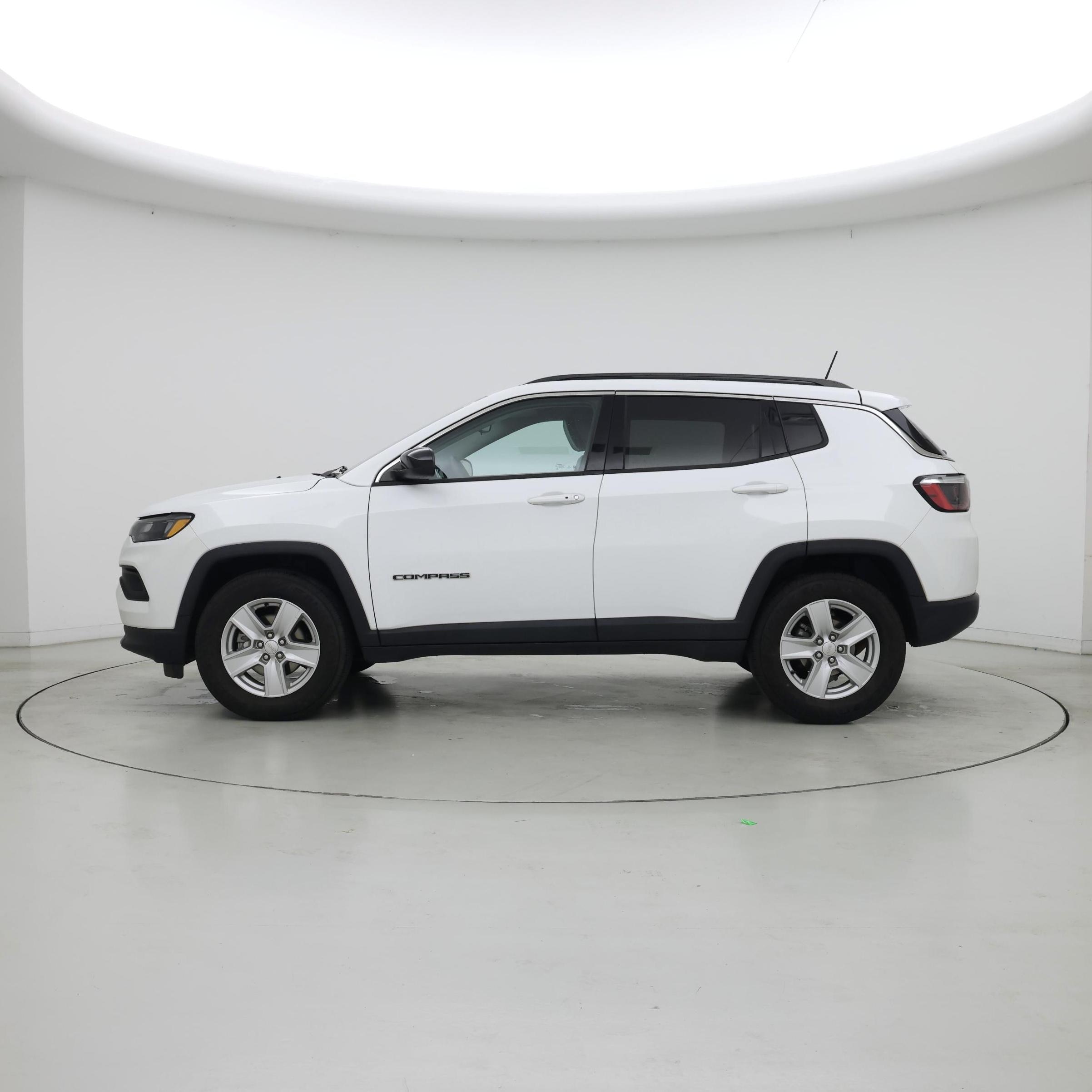 Thumbnail: 2022 Jeep Compass - 3