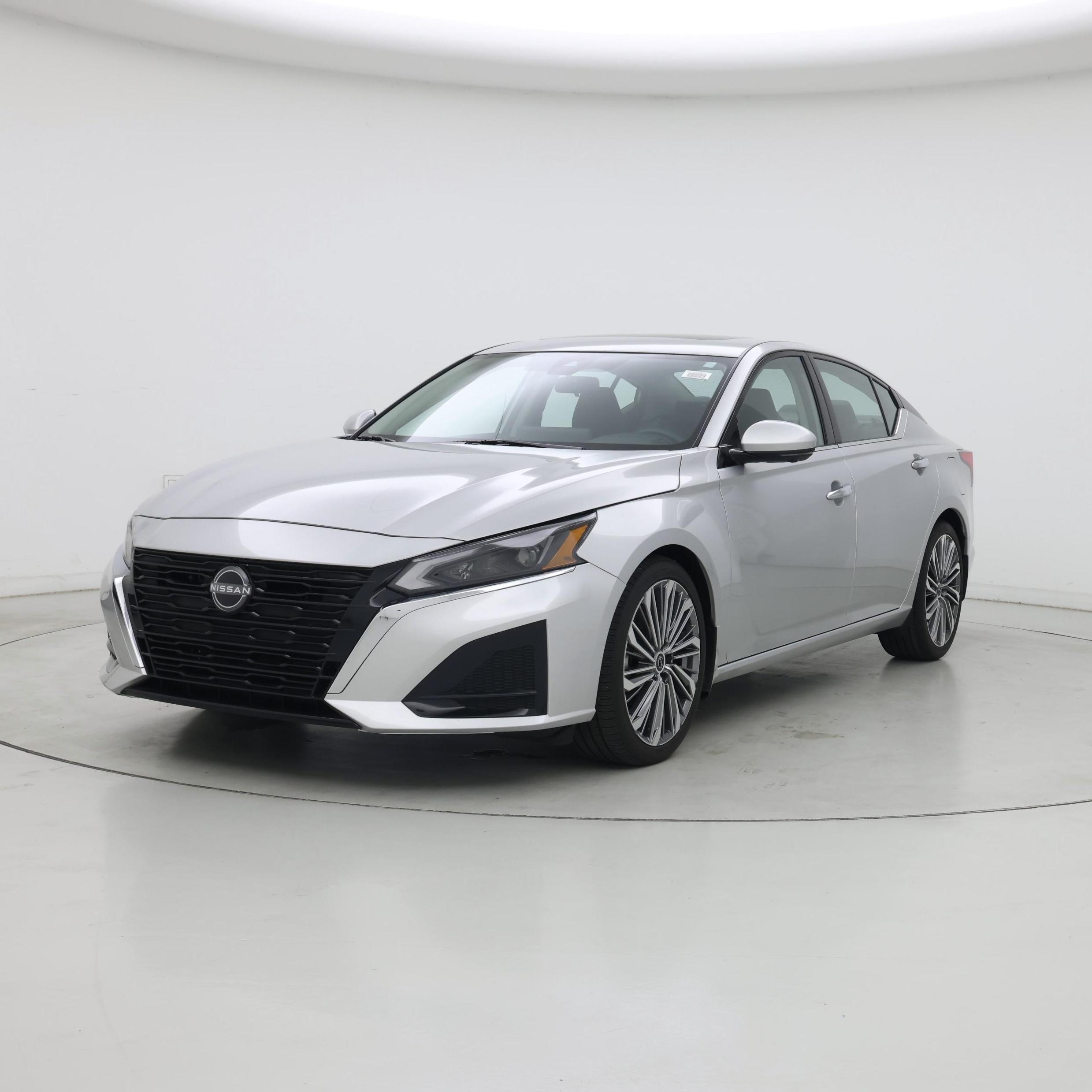 Thumbnail: 2023 Nissan Altima - 4
