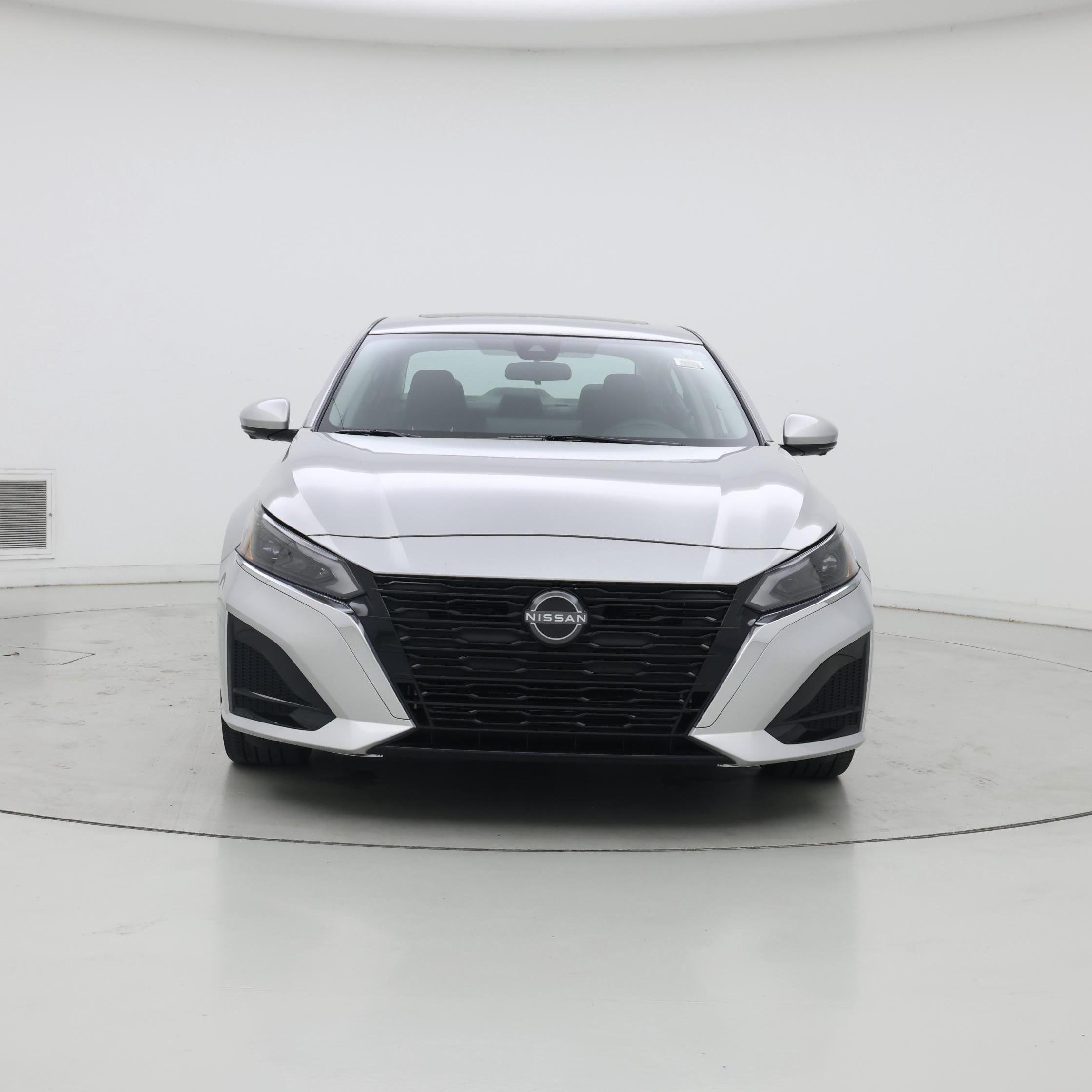 Thumbnail: 2023 Nissan Altima - 5