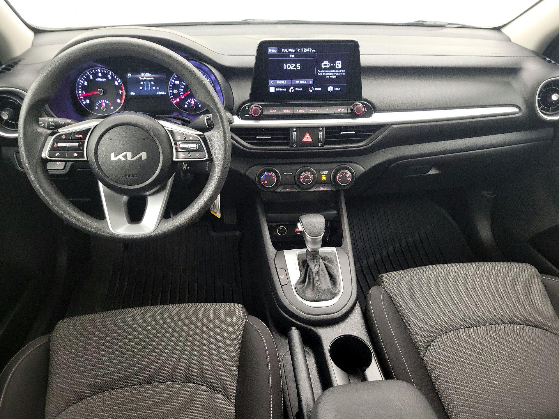 Thumbnail: 2024 Kia Forte - 9