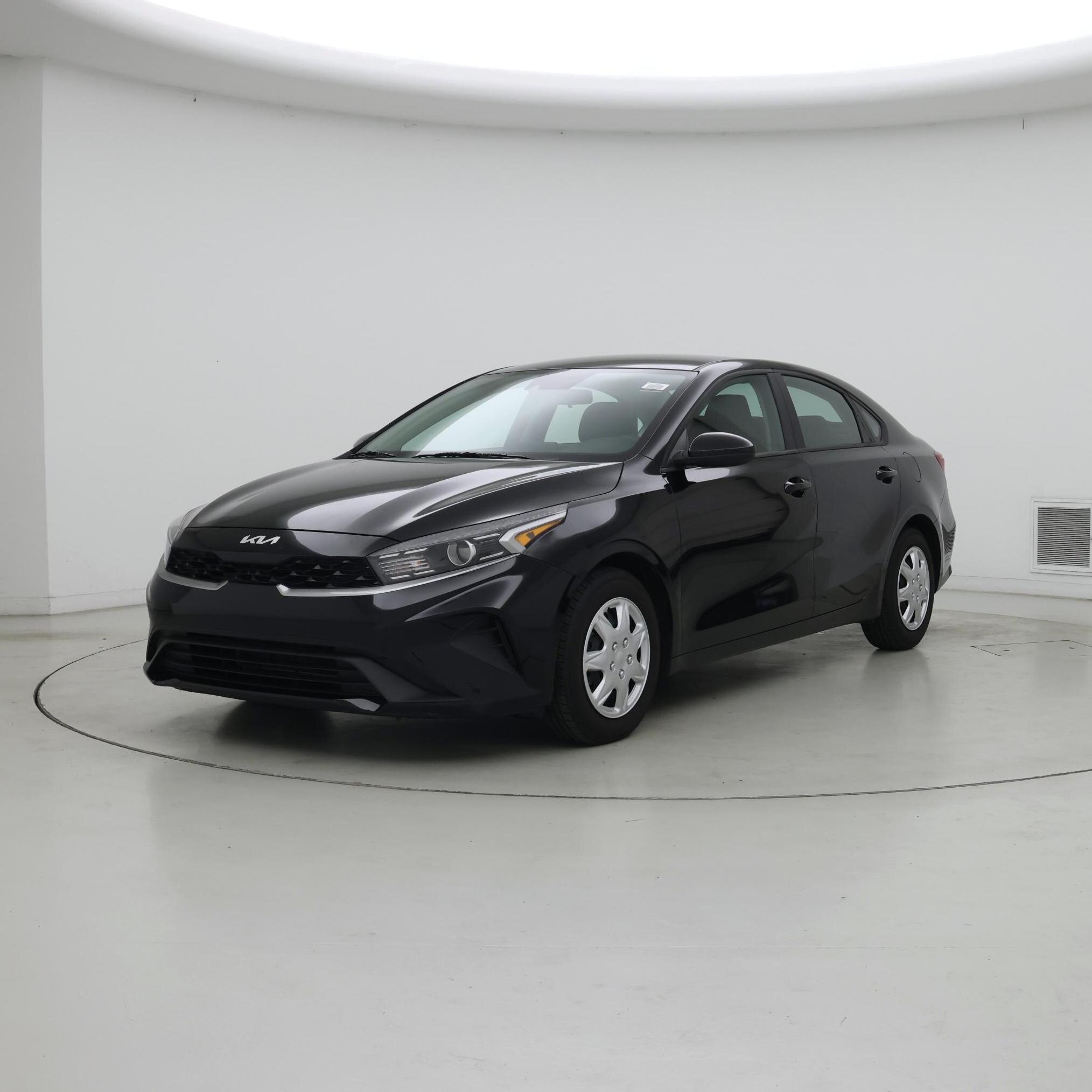 Thumbnail: 2024 Kia Forte - 4