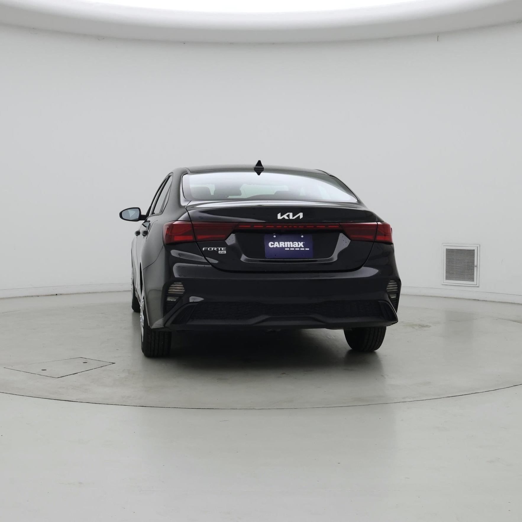 Thumbnail: 2024 Kia Forte - 6