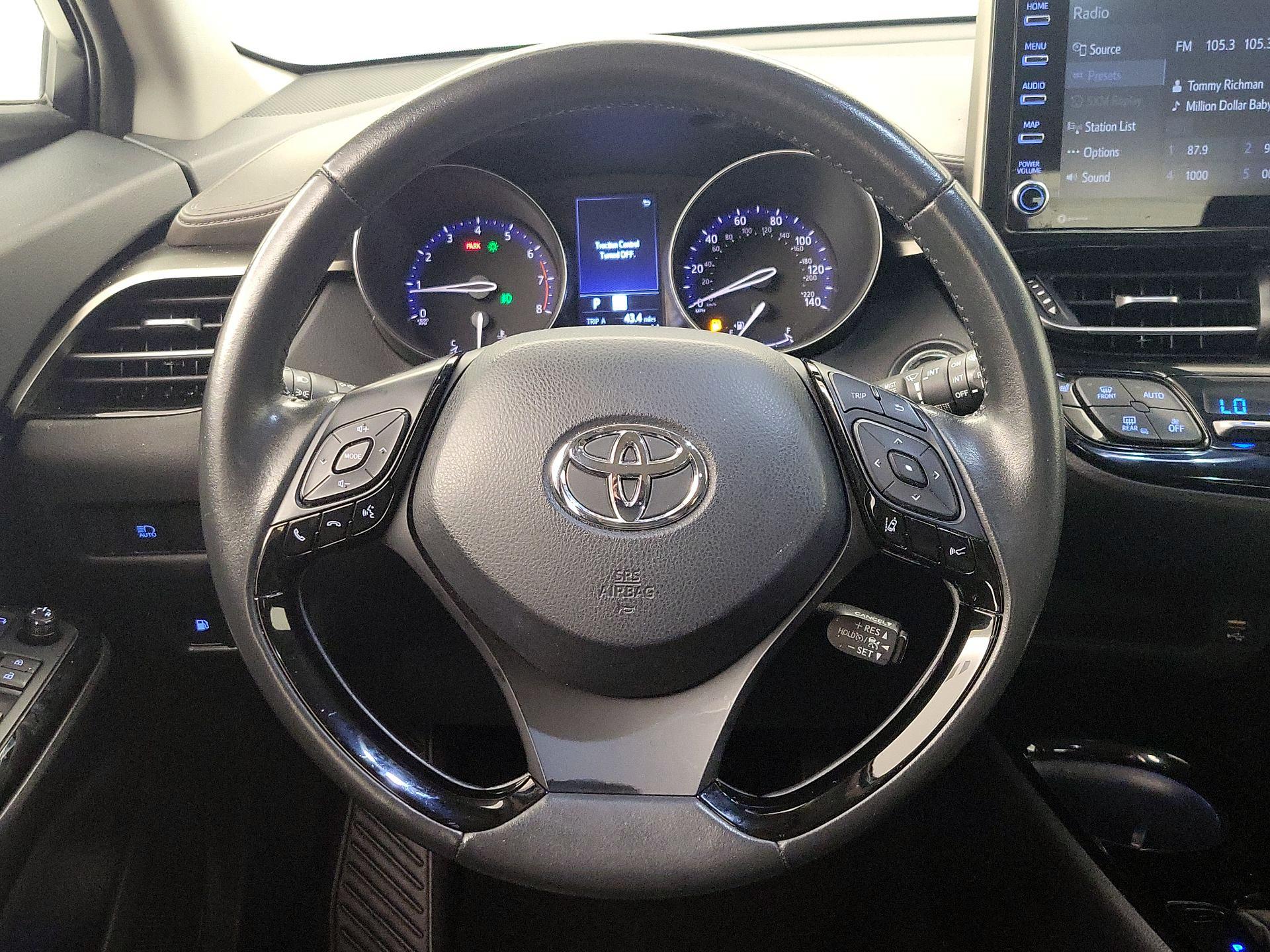 Thumbnail: 2022 Toyota C-HR - 9