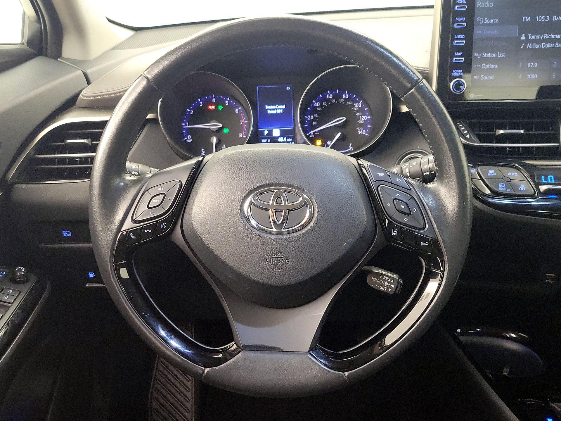 Thumbnail: 2022 Toyota C-HR - 10