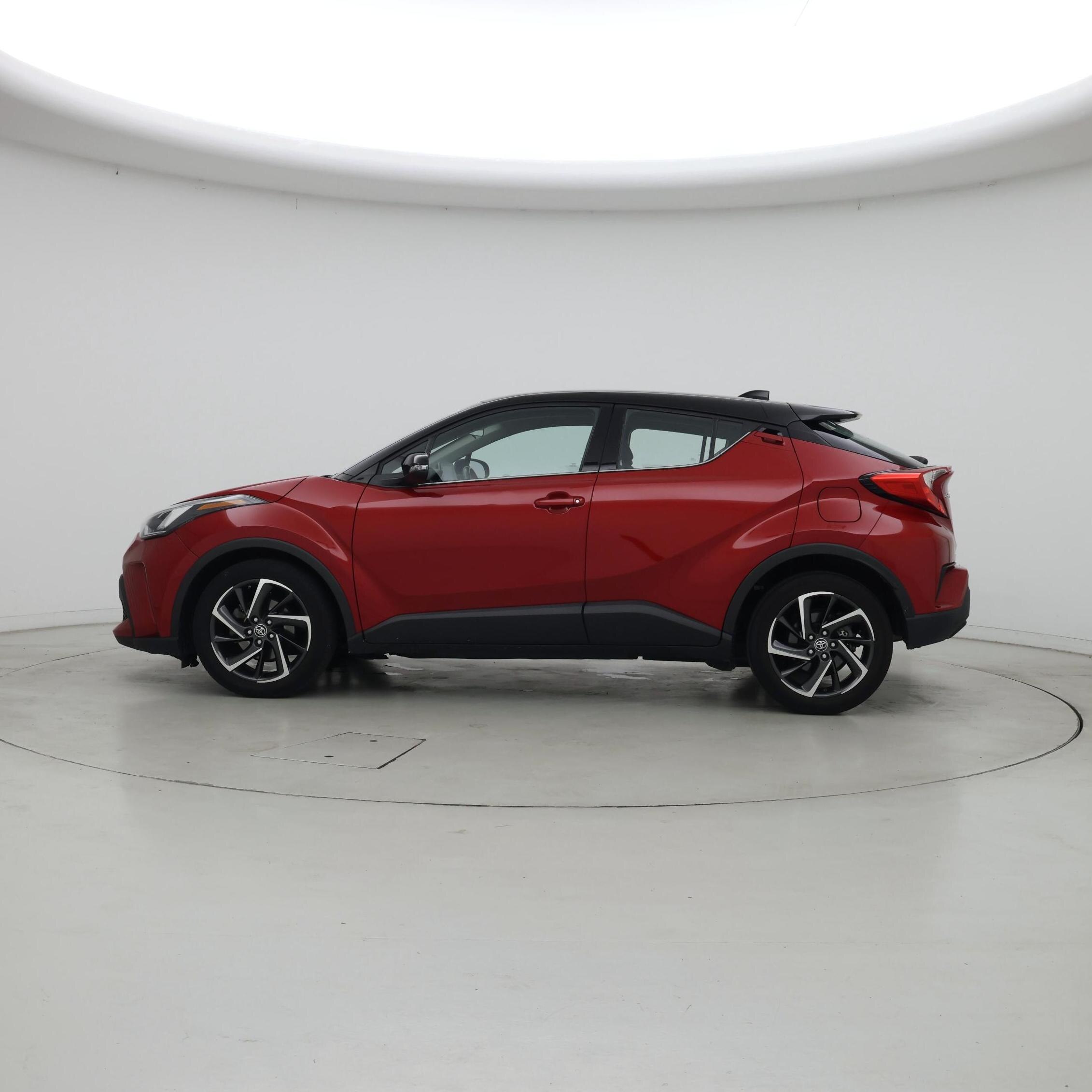 Thumbnail: 2022 Toyota C-HR - 3