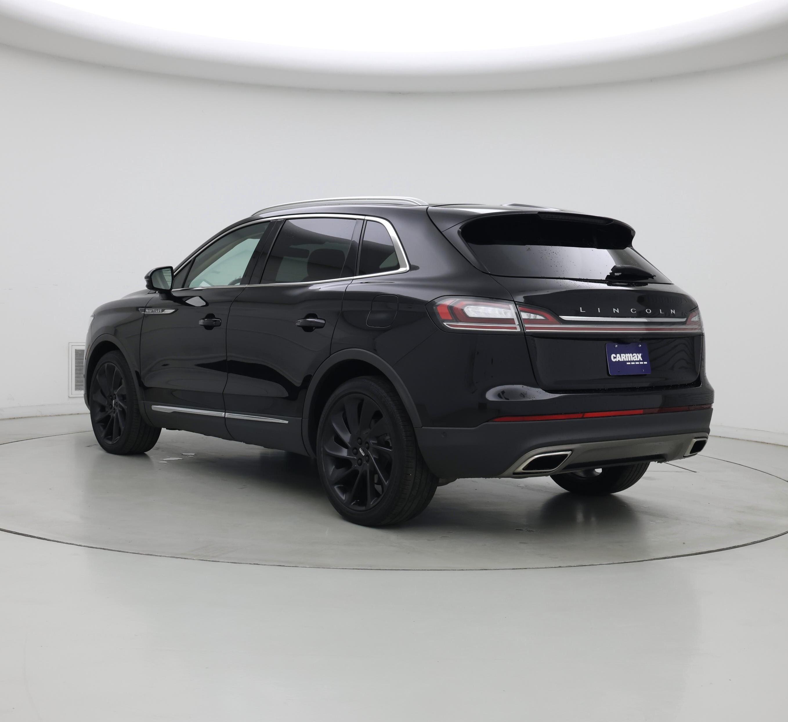 Thumbnail: 2023 Lincoln Nautilus - 2