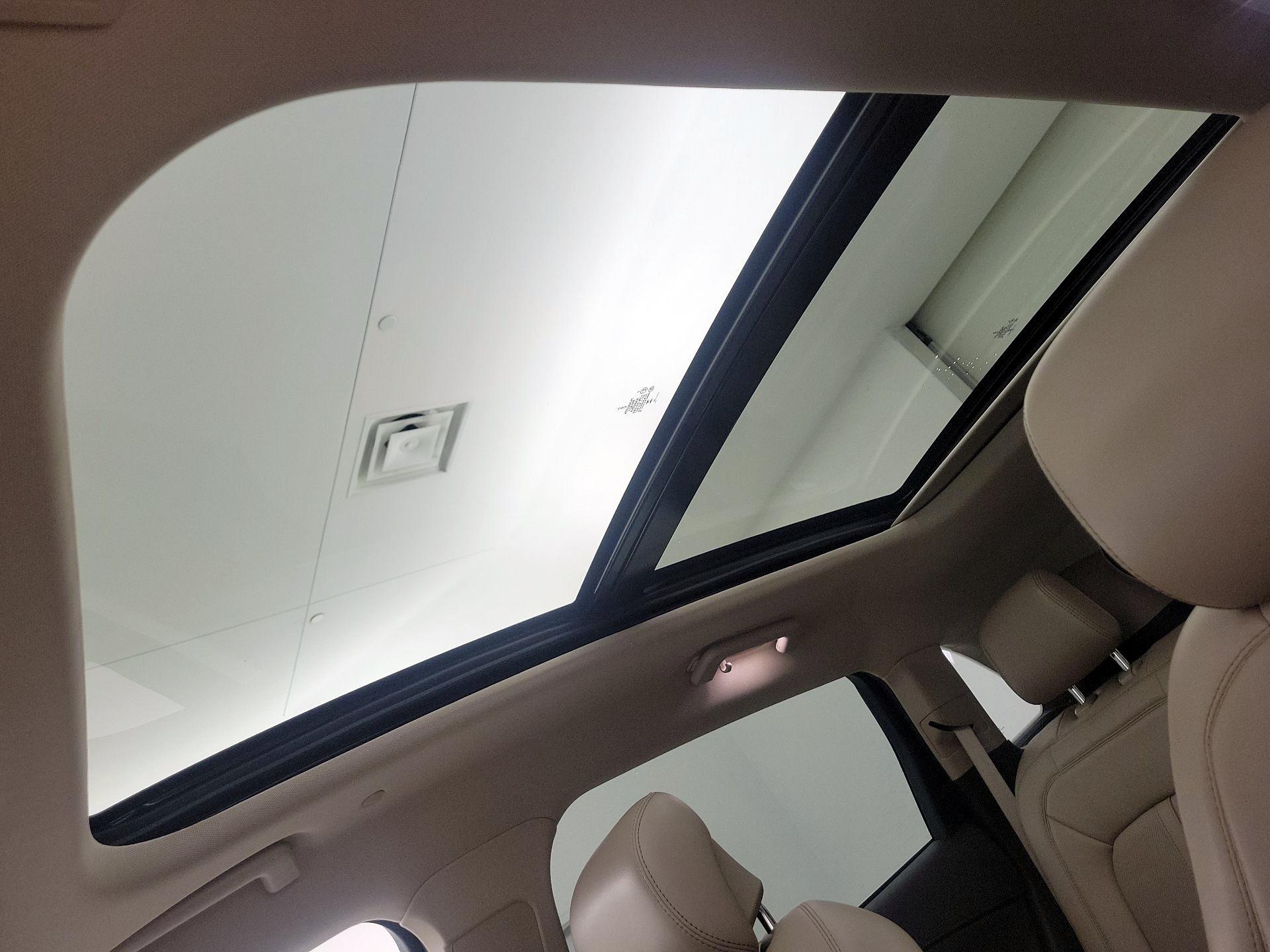 Thumbnail: 2023 Lincoln Nautilus - 20