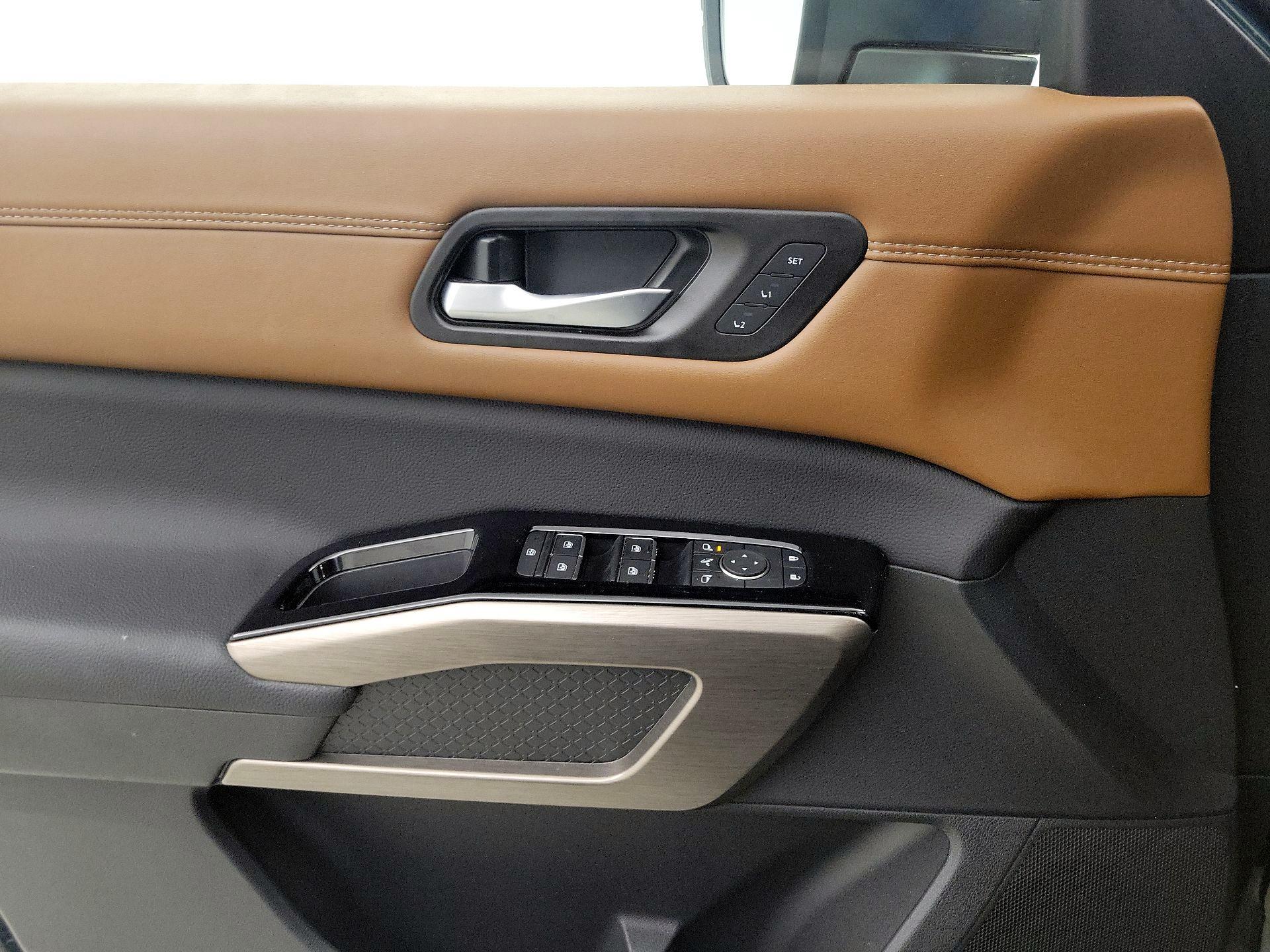 Thumbnail: 2025 Nissan Pathfinder - 12
