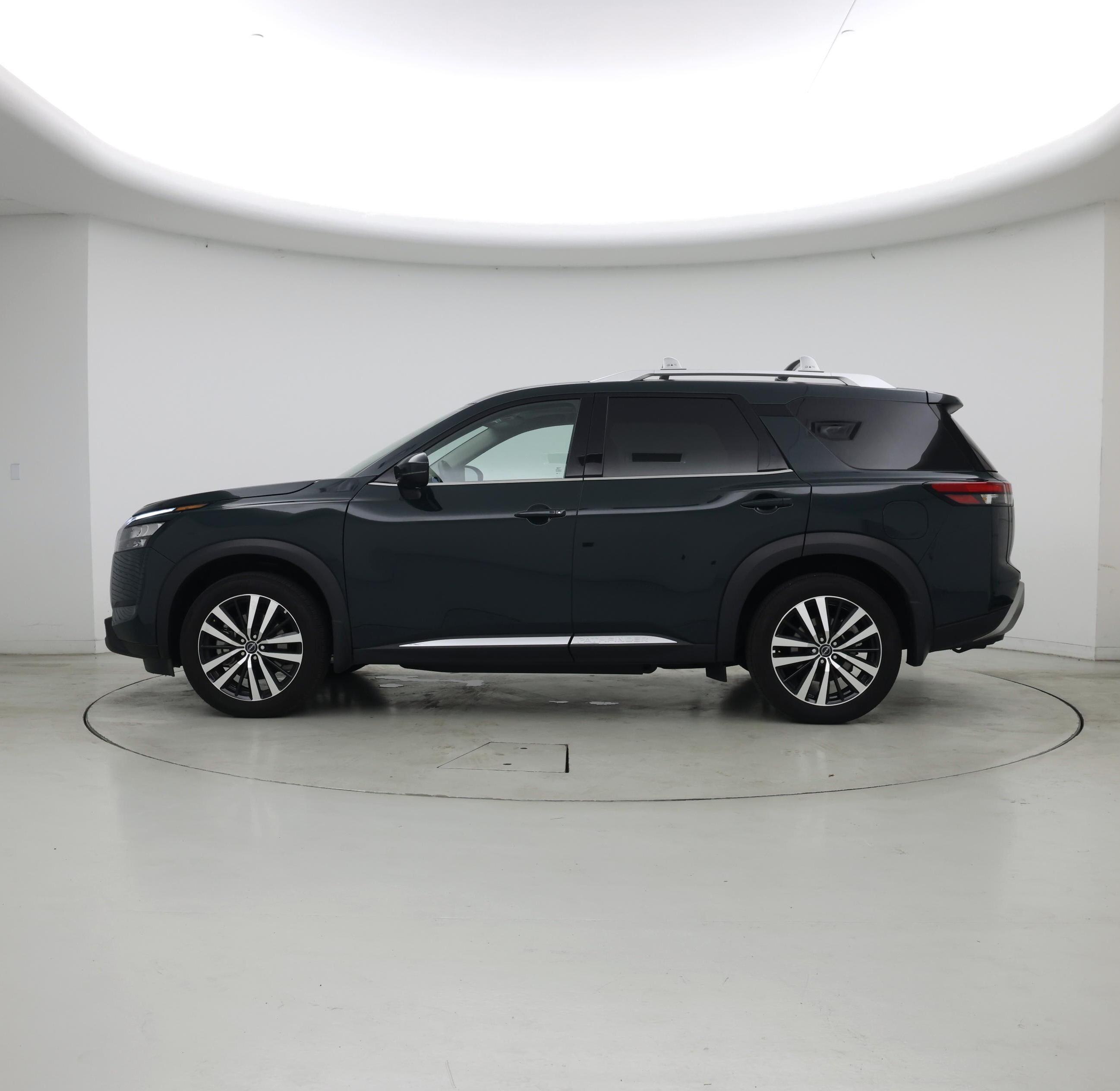 Thumbnail: 2025 Nissan Pathfinder - 3