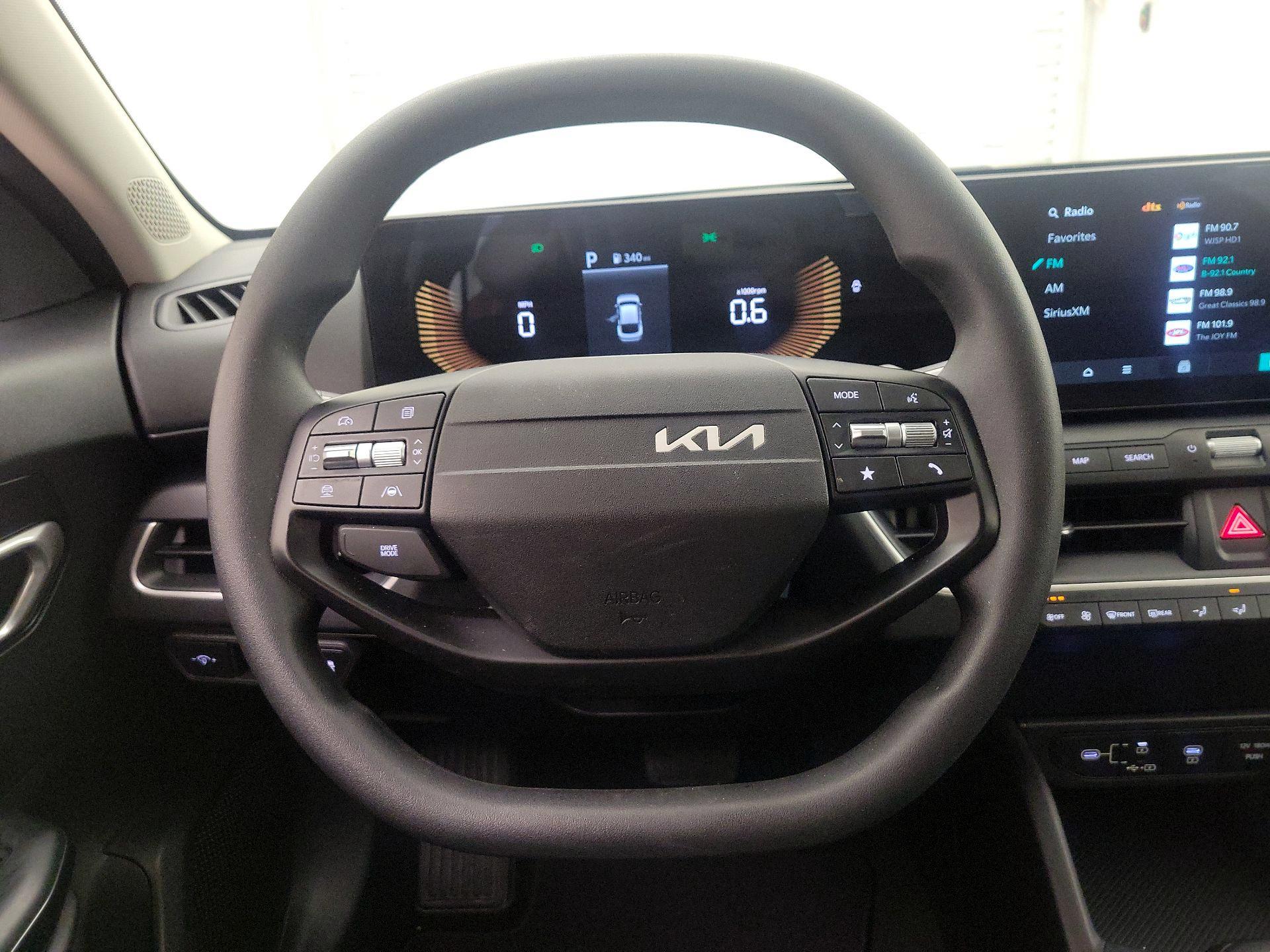 Thumbnail: 2025 Kia K4 - 10
