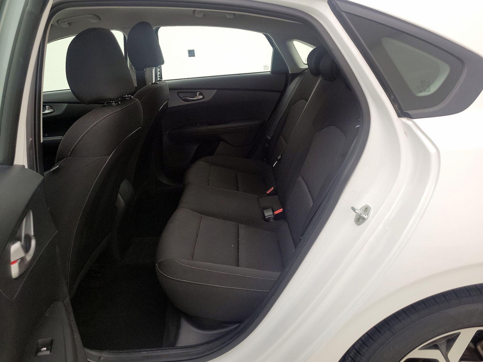 2021 Kia Forte LXS - Photo 20