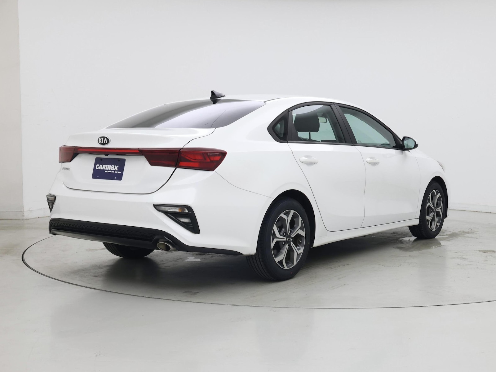 2021 Kia Forte LXS - Photo 9