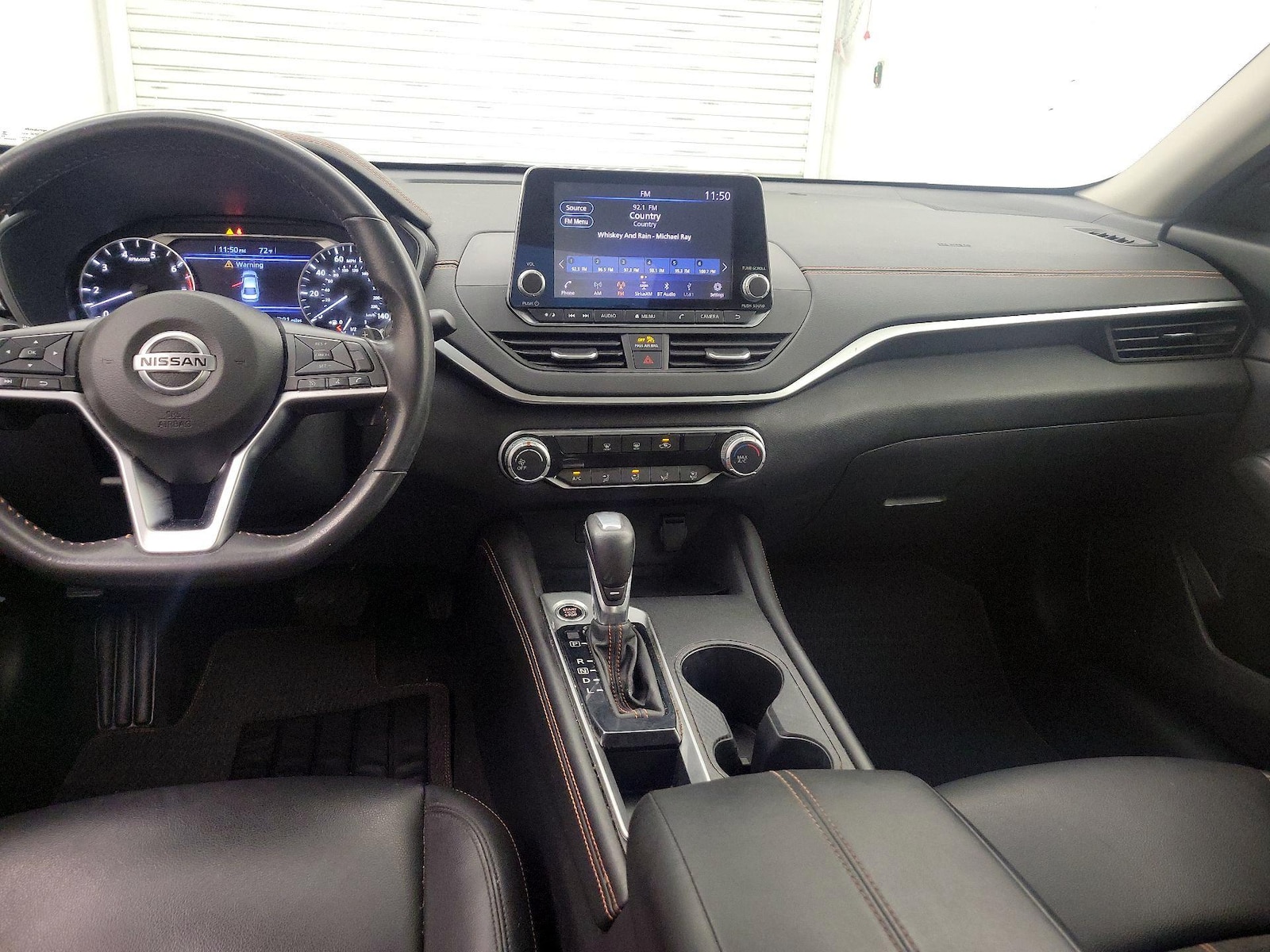 2022 Nissan Altima SR - Photo 10
