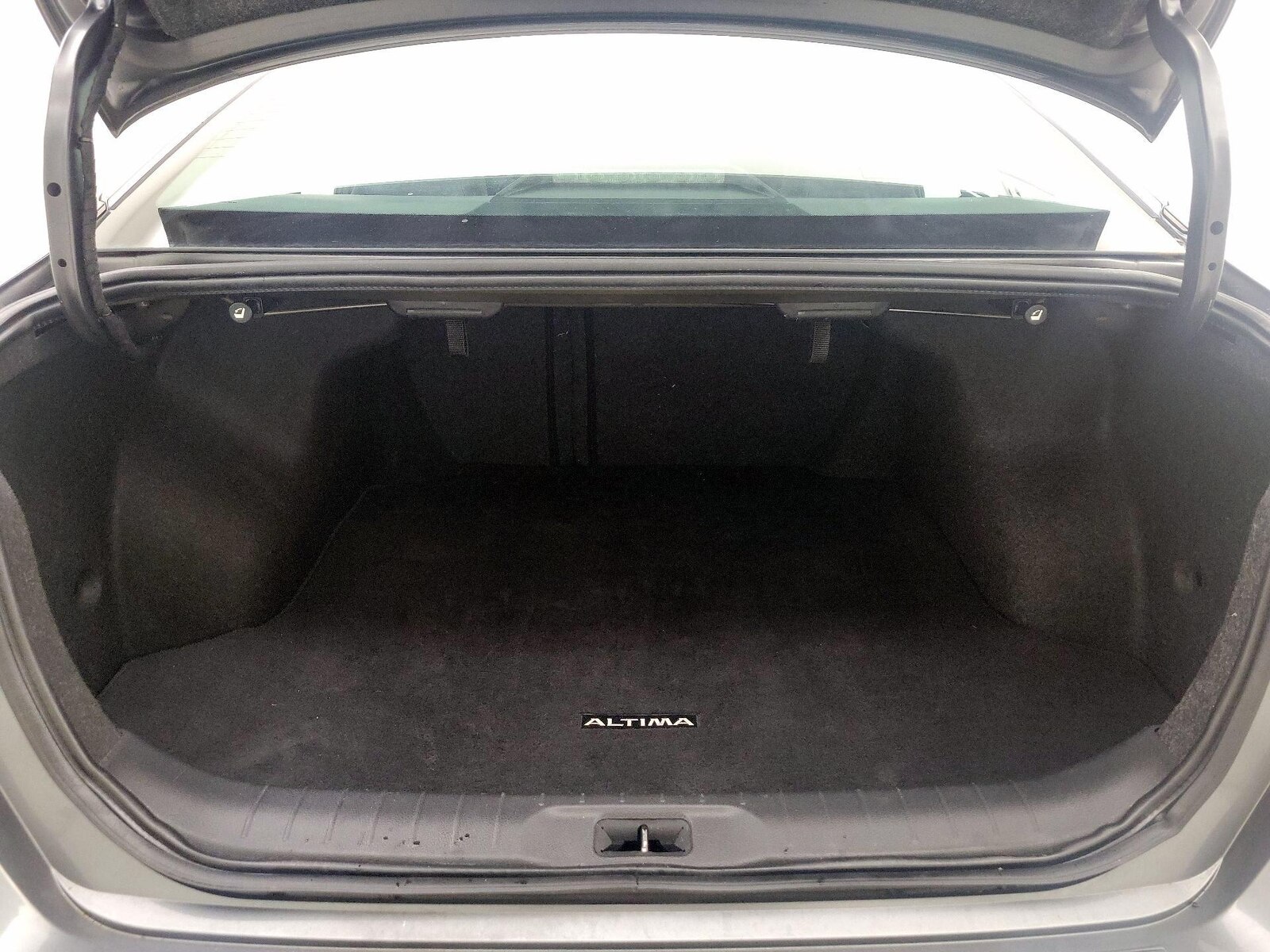 2022 Nissan Altima SR - Photo 21
