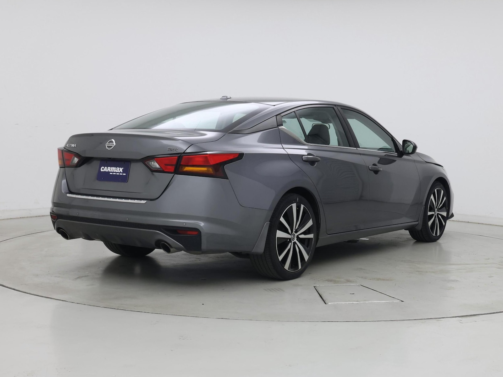 2022 Nissan Altima SR - Photo 9