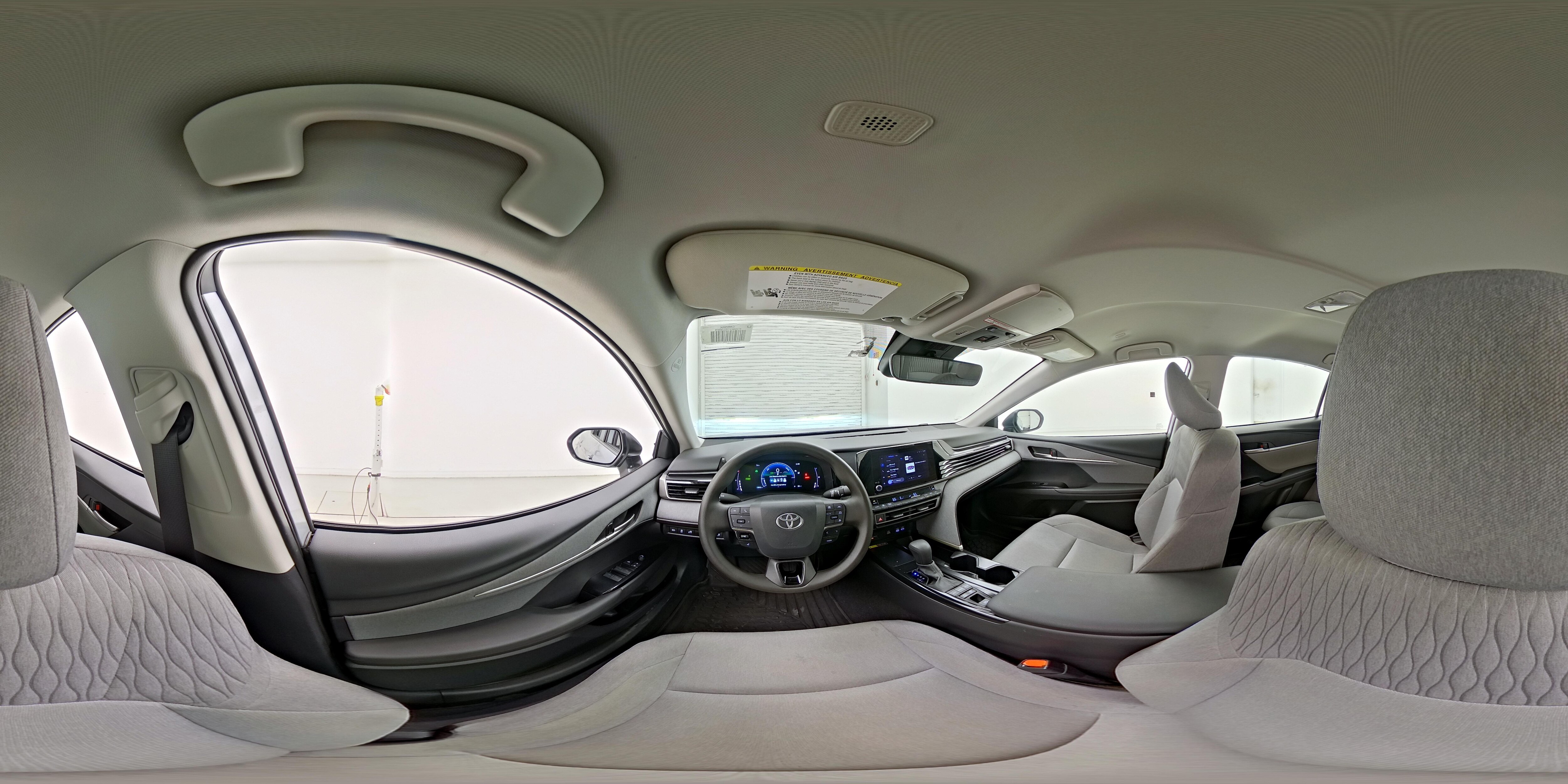 2025 Toyota Camry LE - Photo 27