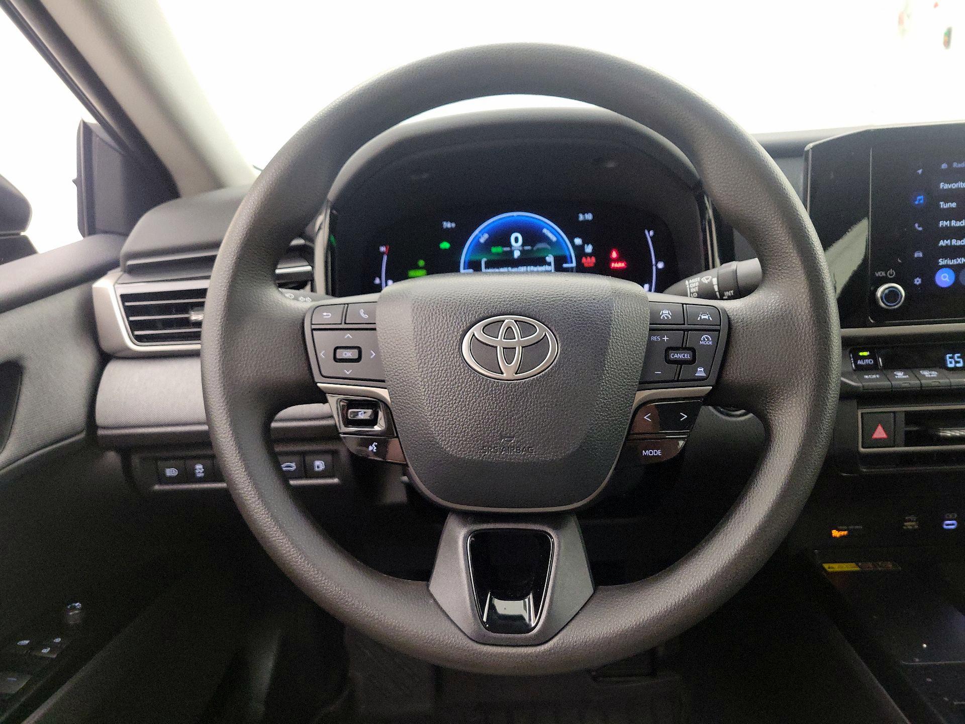 Thumbnail: 2025 Toyota Camry - 10