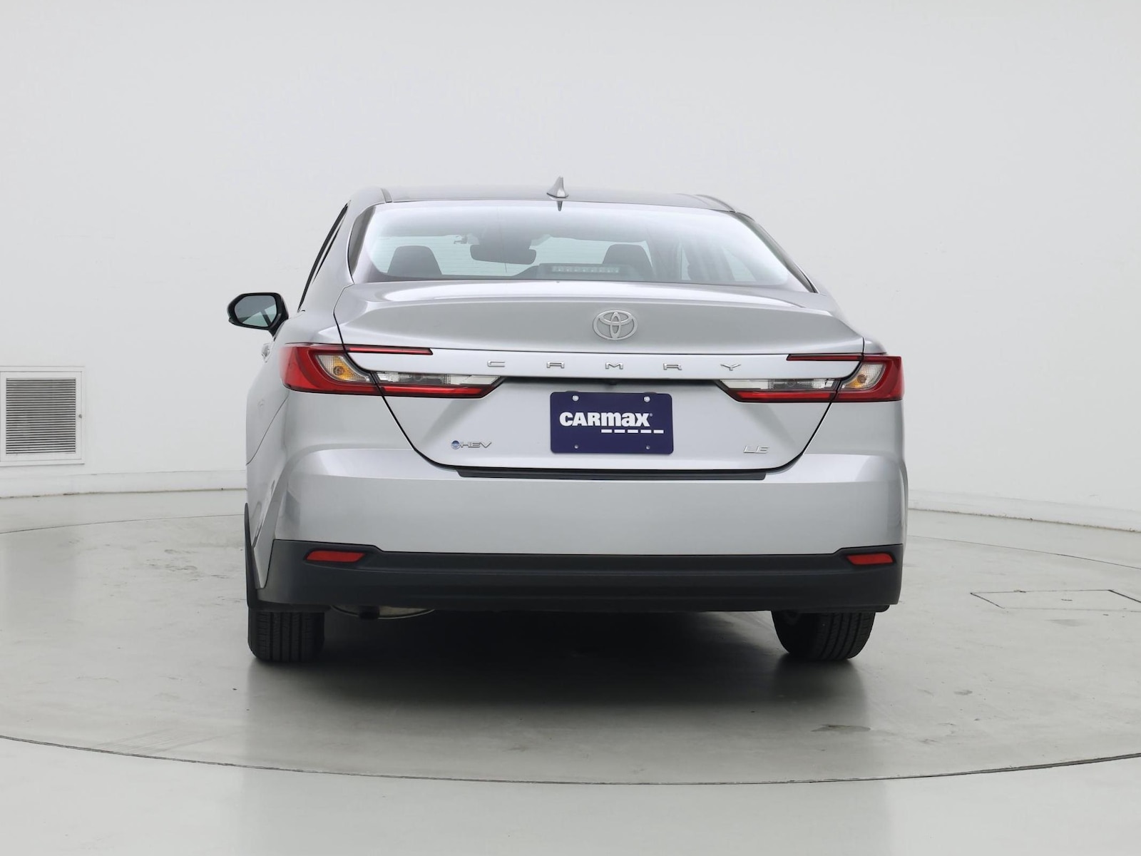 2025 Toyota Camry LE - Photo 7