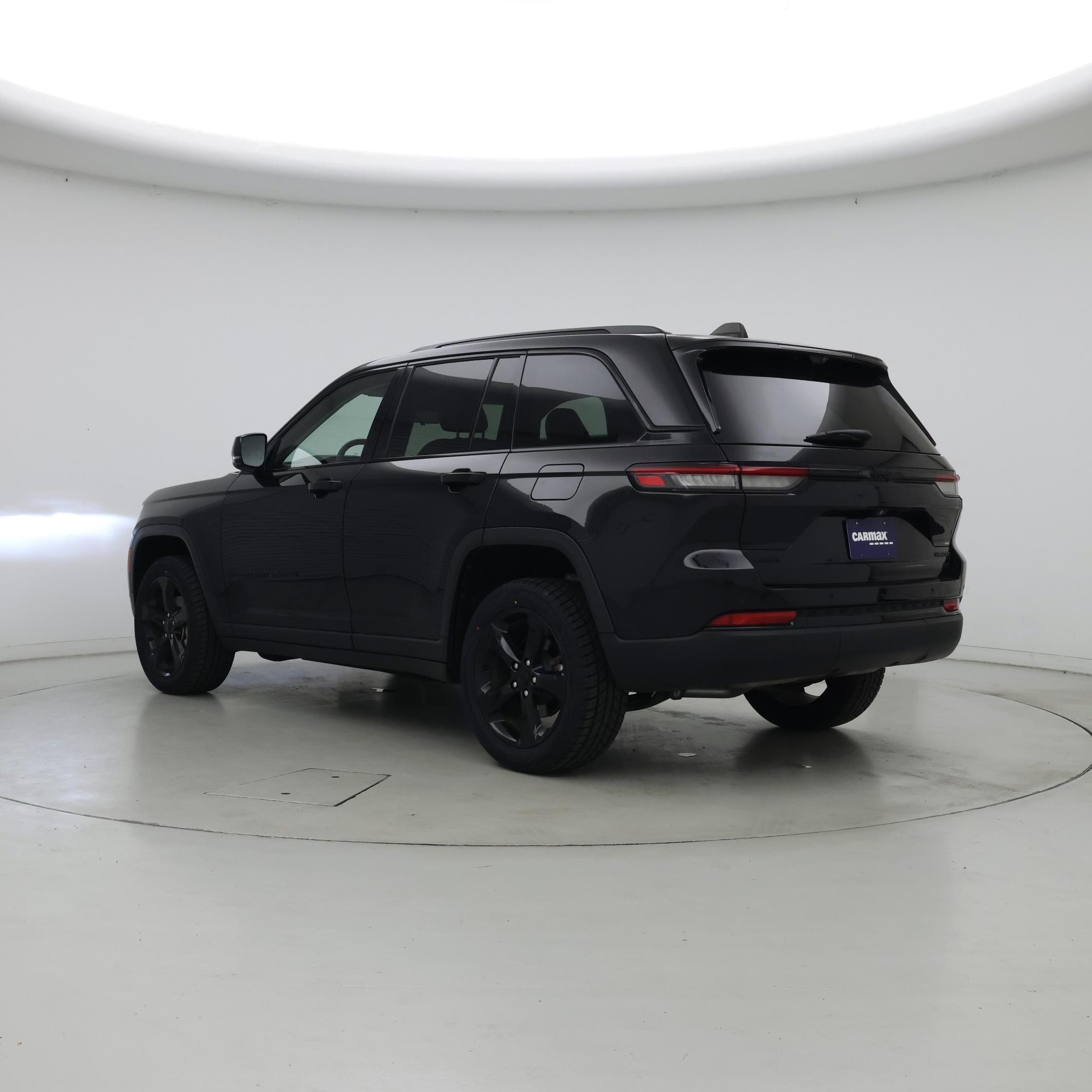 Thumbnail: 2023 Jeep Grand Cherokee - 4