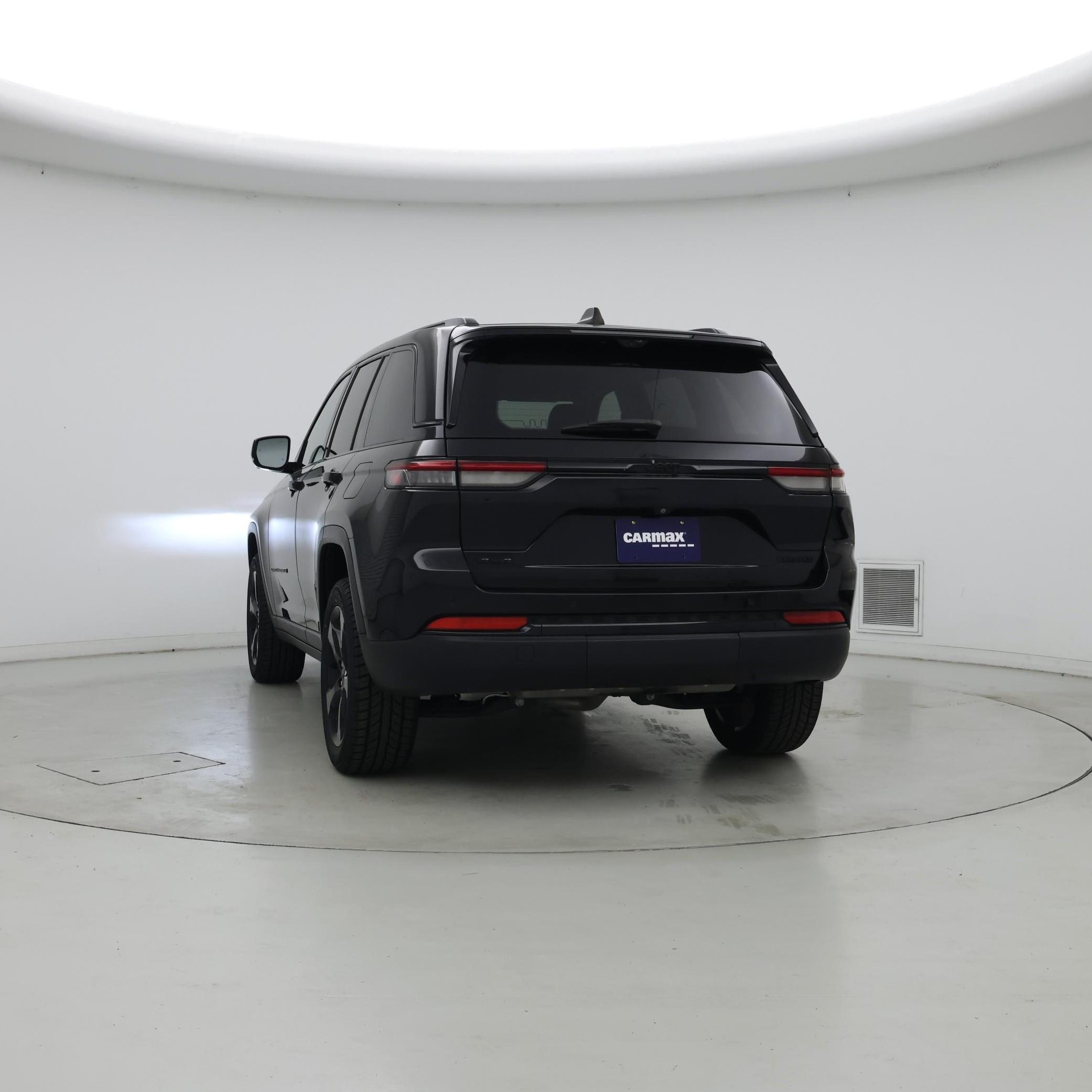 Thumbnail: 2023 Jeep Grand Cherokee - 6